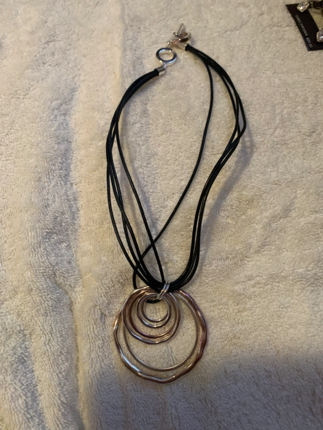 Circle Pendant Necklace - Black & Silver