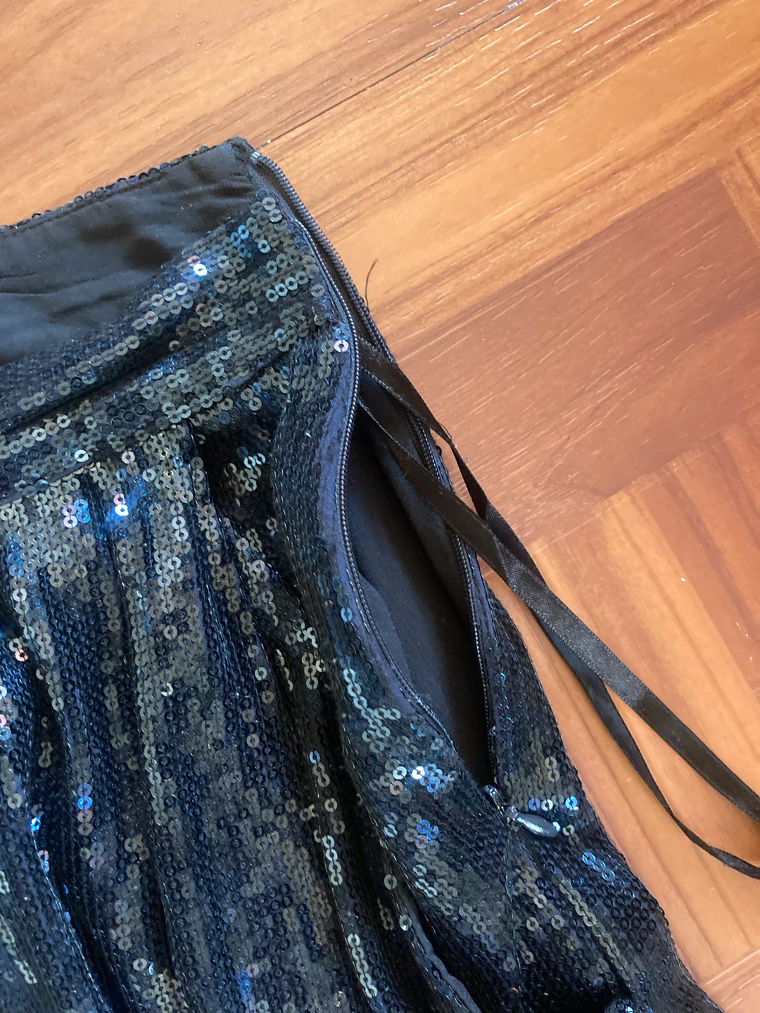 Theory Sequin Black Shorts - Size 2 - photo 3