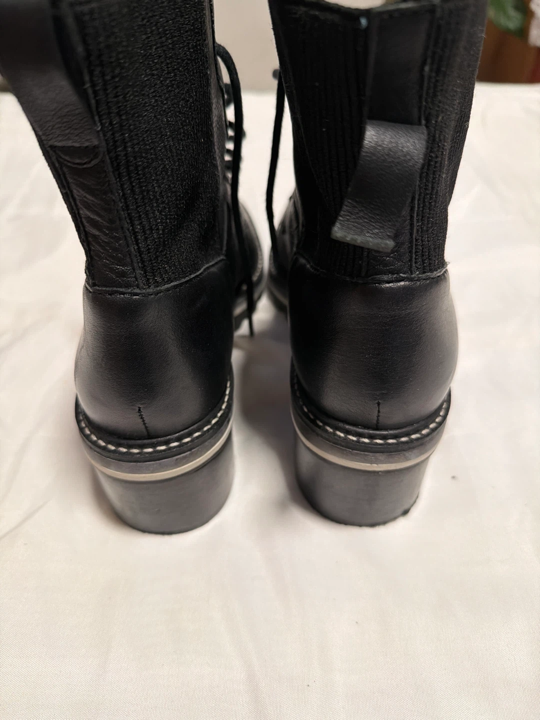 Bernardo Black Leather size 7MLace-Up Boots Size 7.5 - photo 4