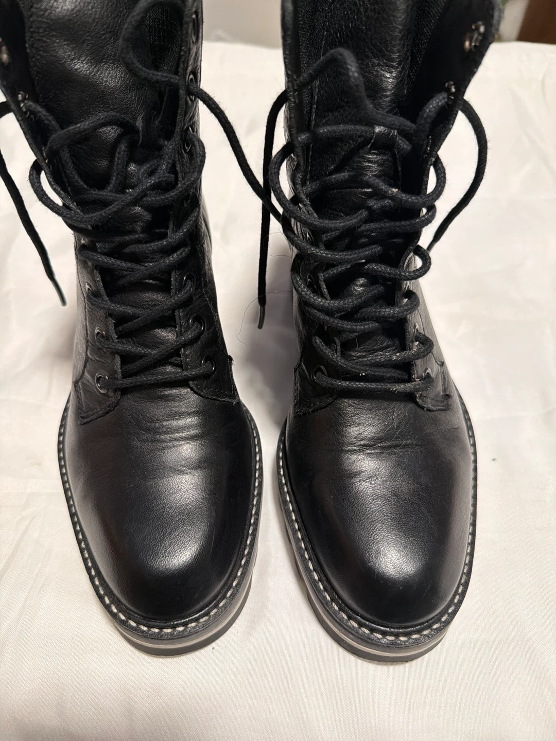 Bernardo Black Leather size 7MLace-Up Boots Size 7.5