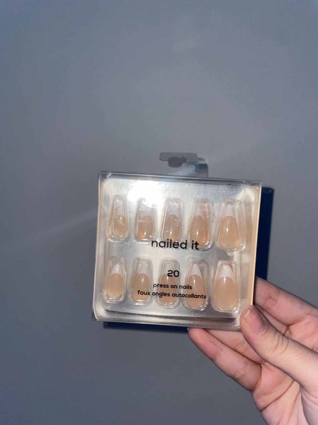 Press-On Nails – French Tip , Almond Nude Set (20 pcs) Ardene). - photo 3