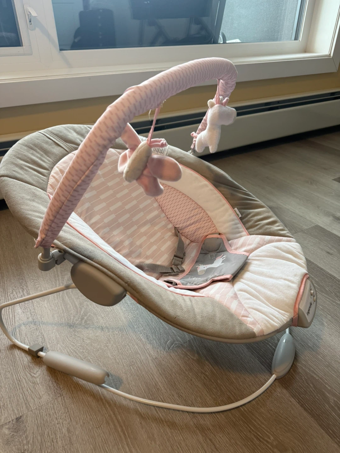 Ingenuity Baby Bouncer with Toys - photo 2