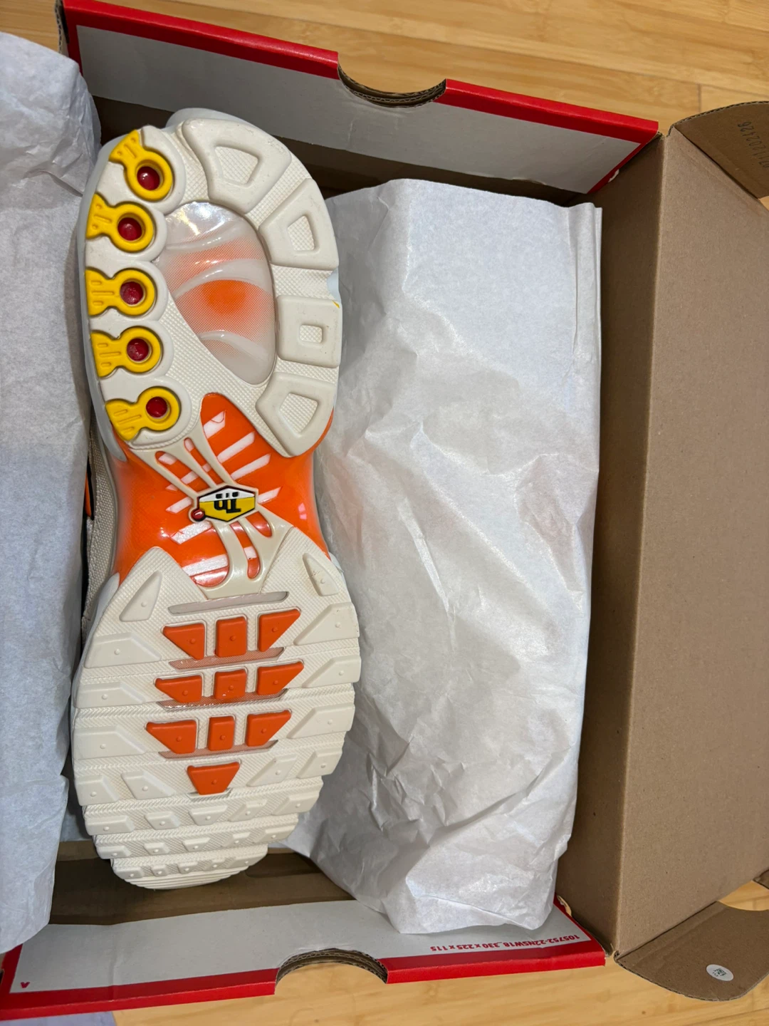 Nike Air Max Plus TN Cream/Orange - Size 11 - photo 4