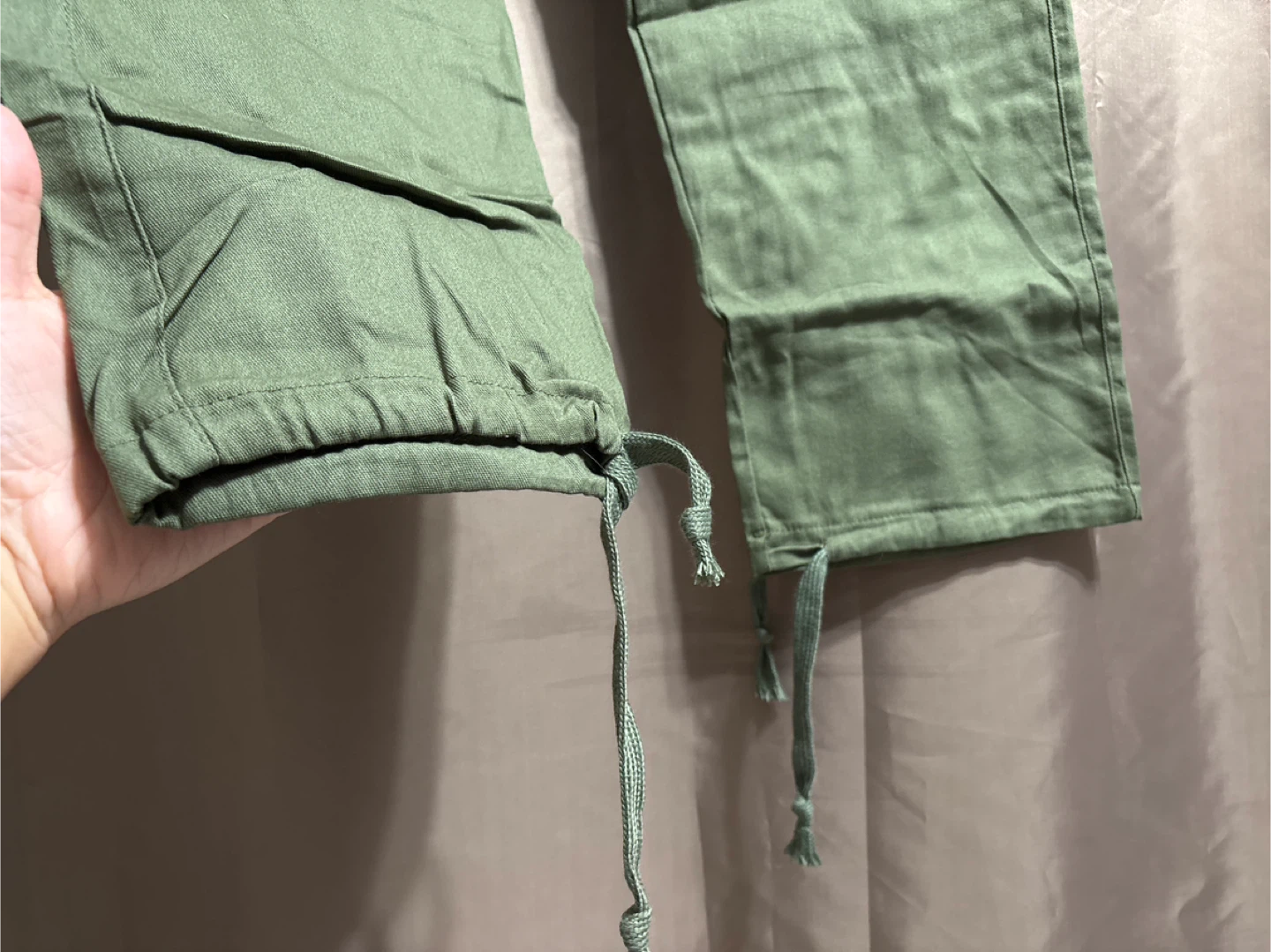 🔥 FREE Unisex Green Cargo Pants - Size M - photo 5