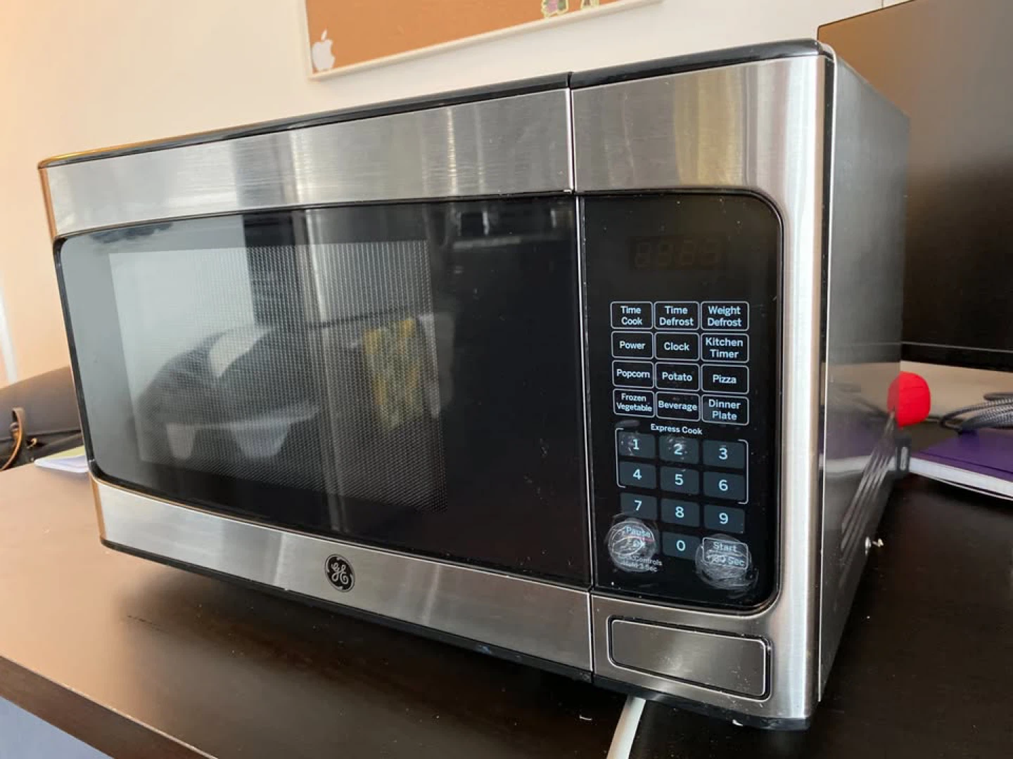 GE Microwave Oven