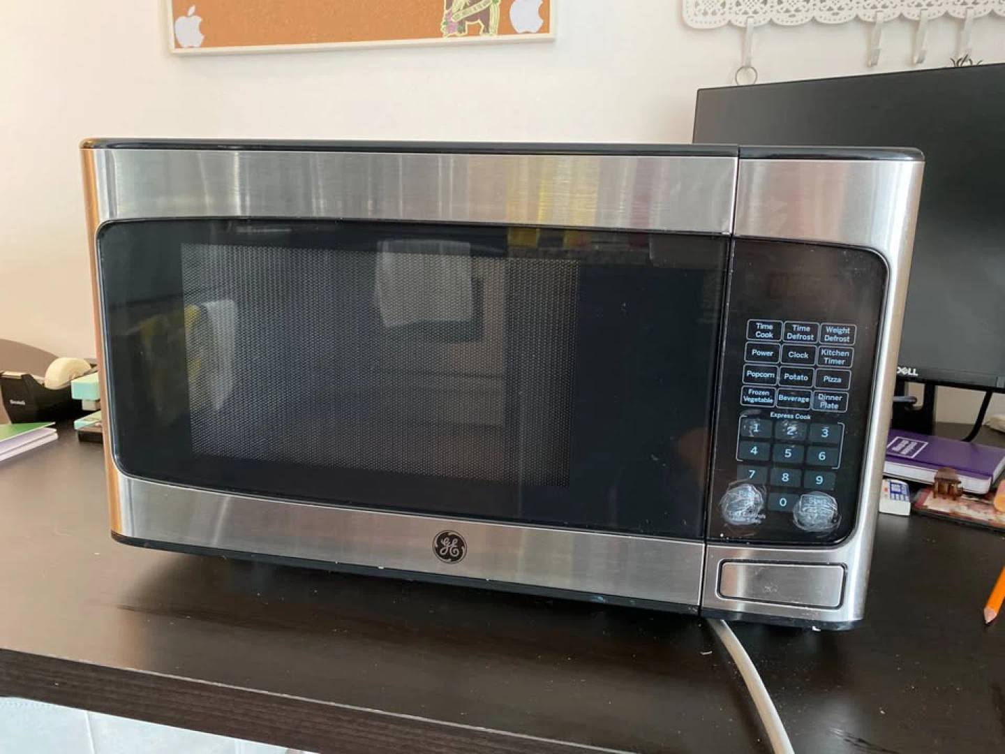 GE Microwave Oven - photo 4
