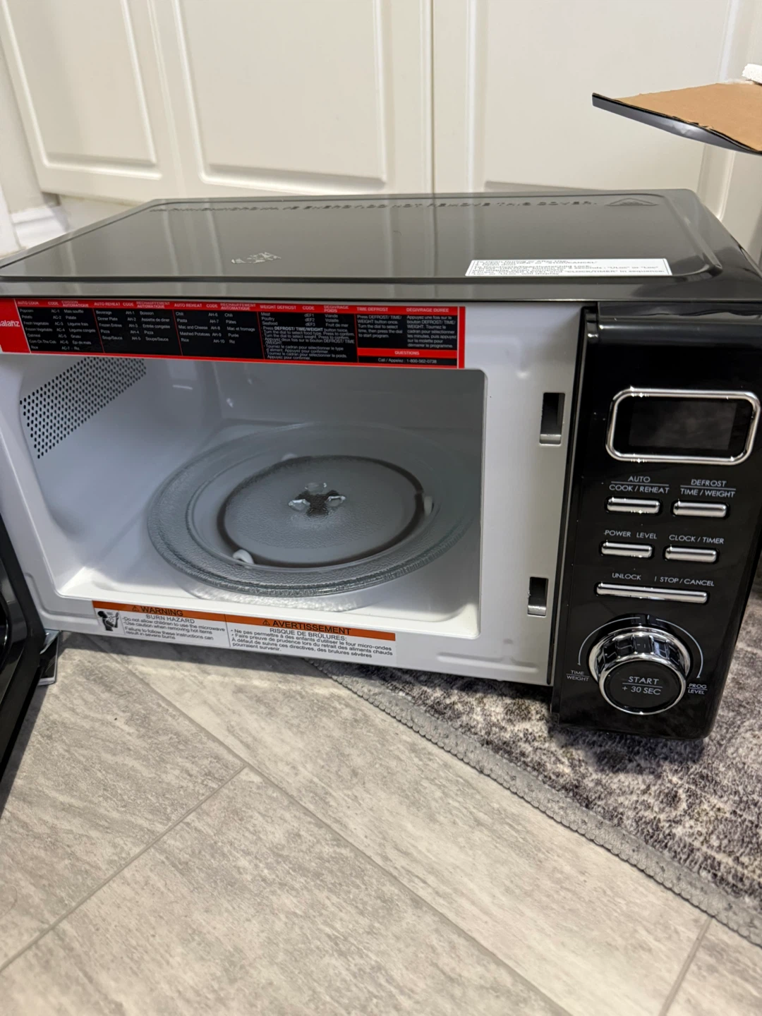 NEW Retro Countertop Microwave Oven, Black - photo 3