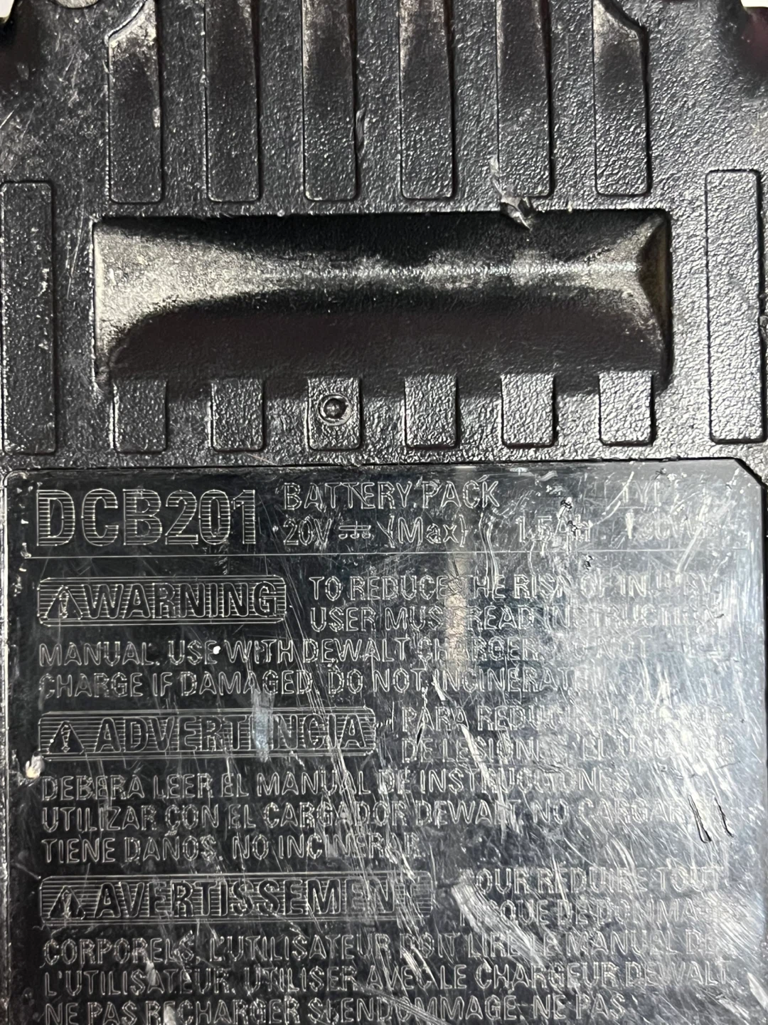 DeWalt 20V MAX Lithium Ion Battery Pack DCB201 - photo 3