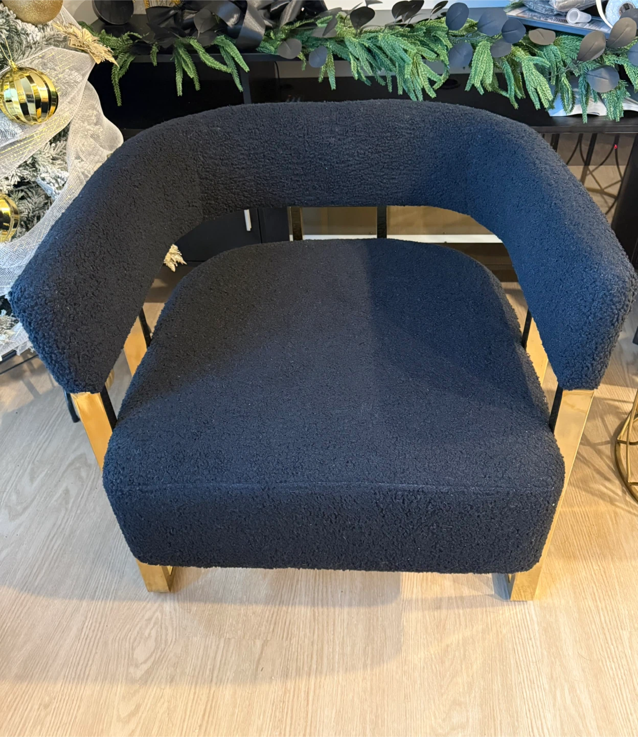 Black & Gold Accent Chair - photo 3