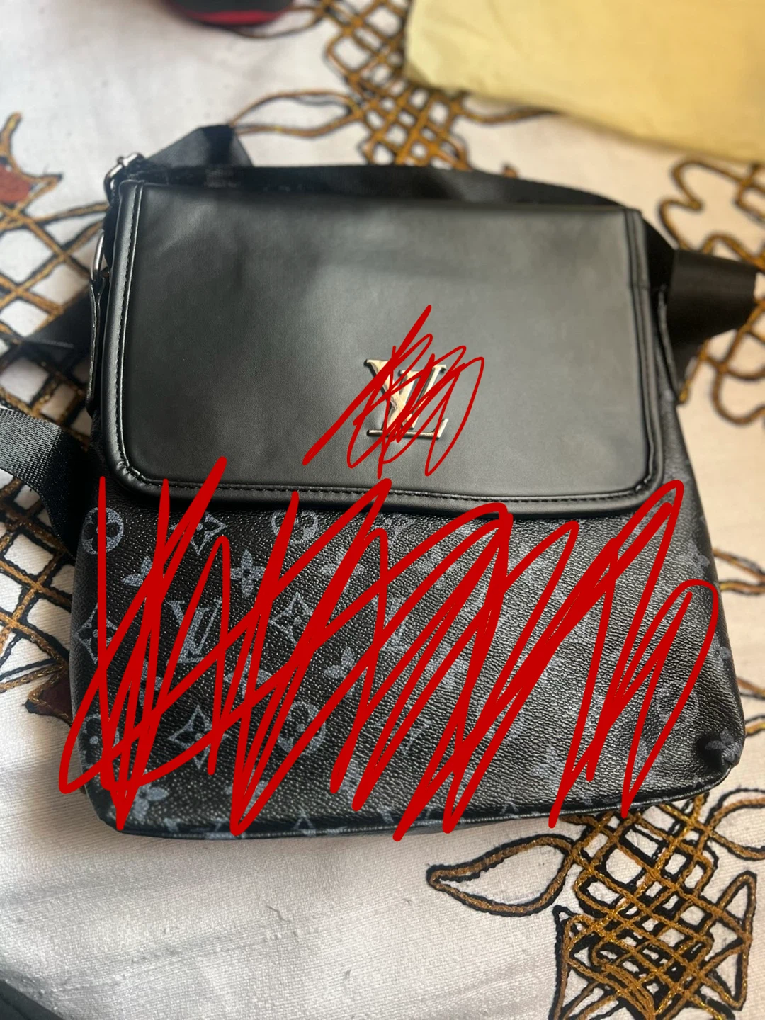 Louis Vuitton Messenger Bag