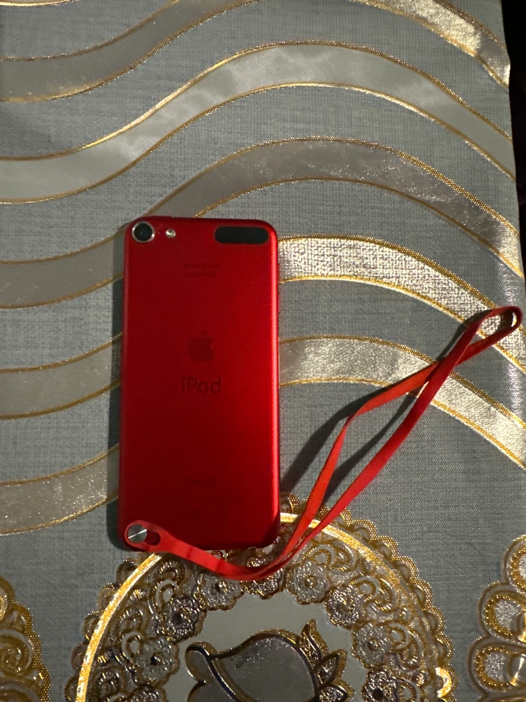 Apple iPod Touch - Red - photo 2