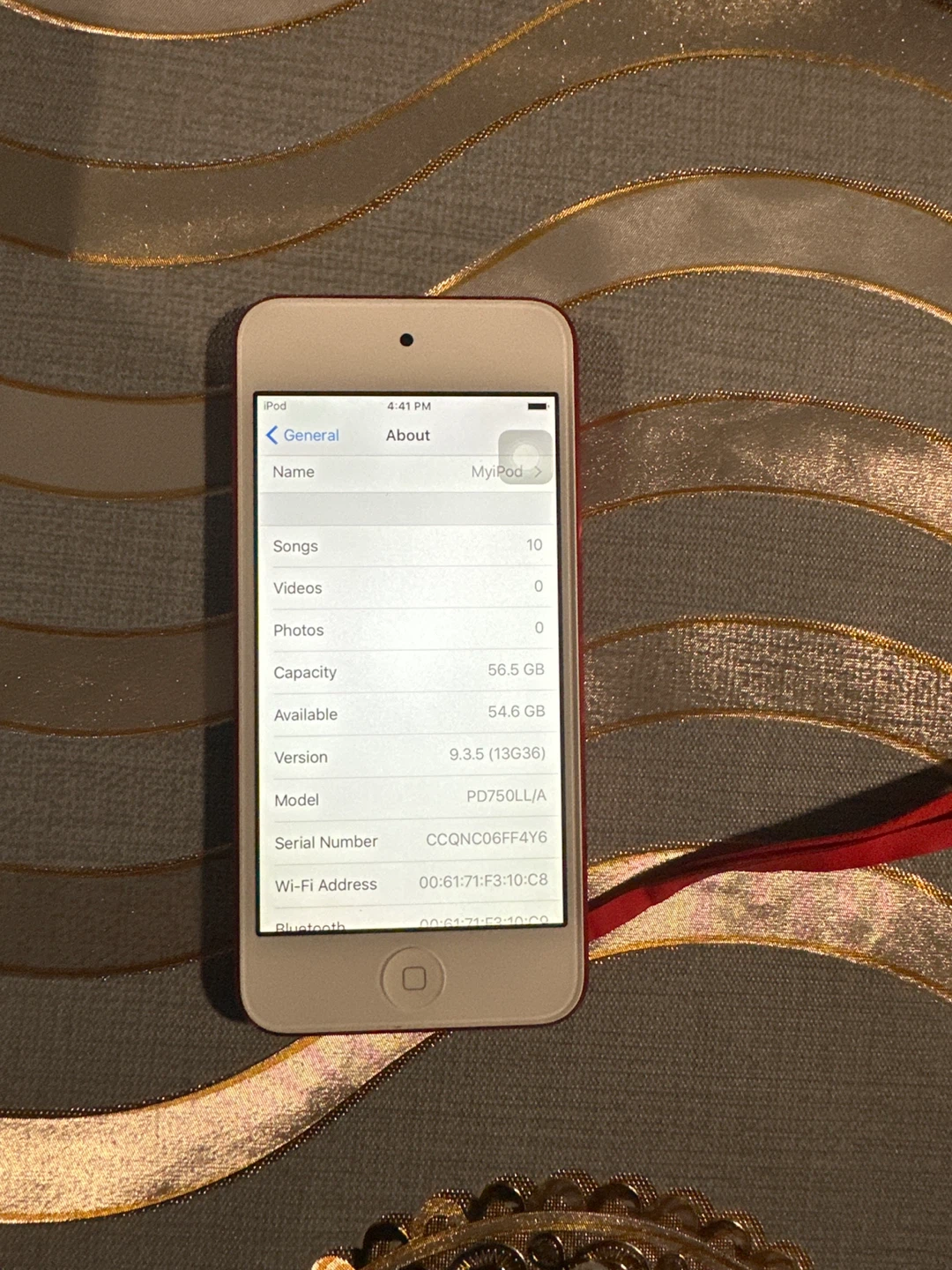 Apple iPod Touch - Red - photo 3