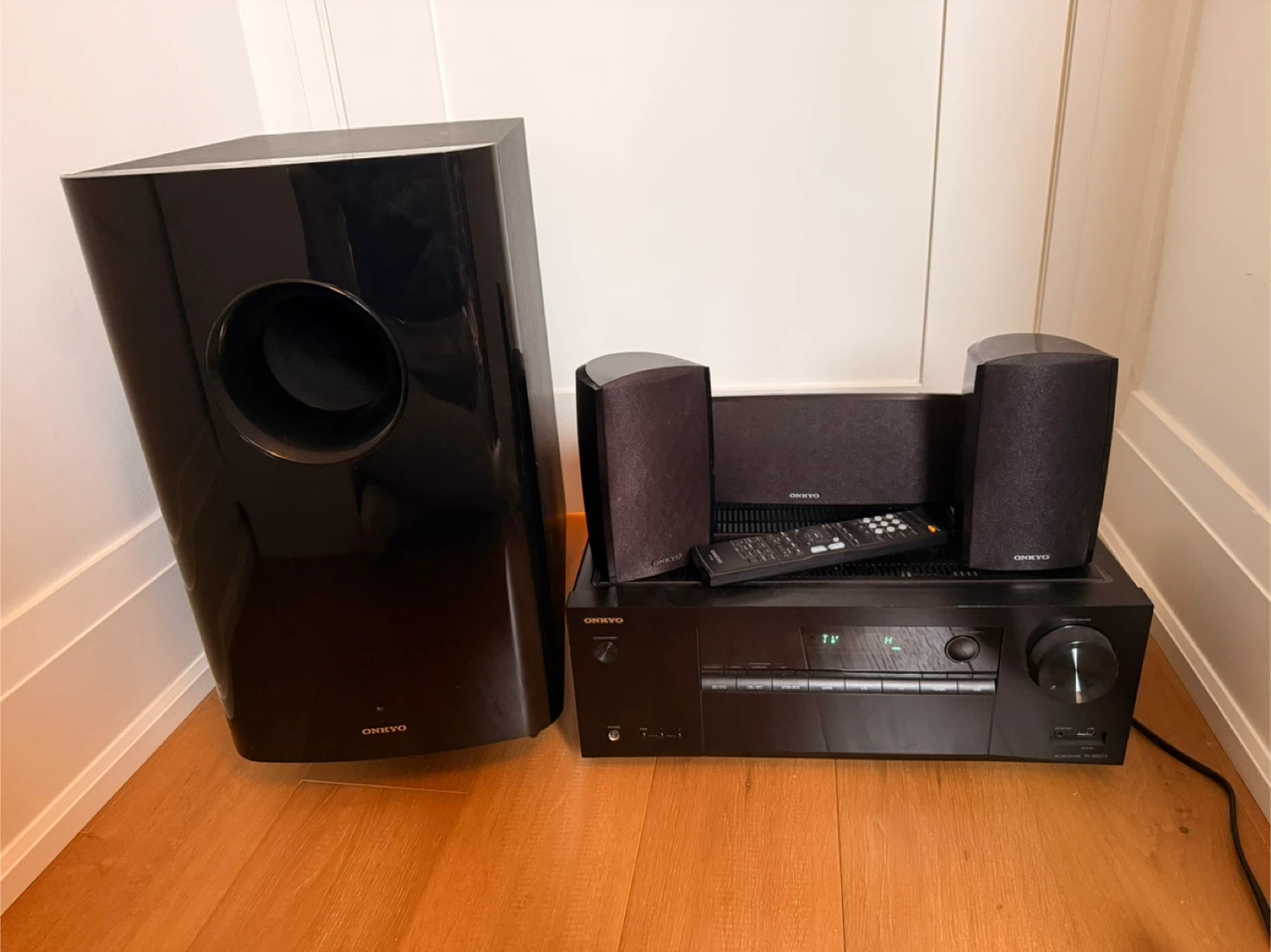 Onkyo AV Receiver TX-SR373 & Speaker Set