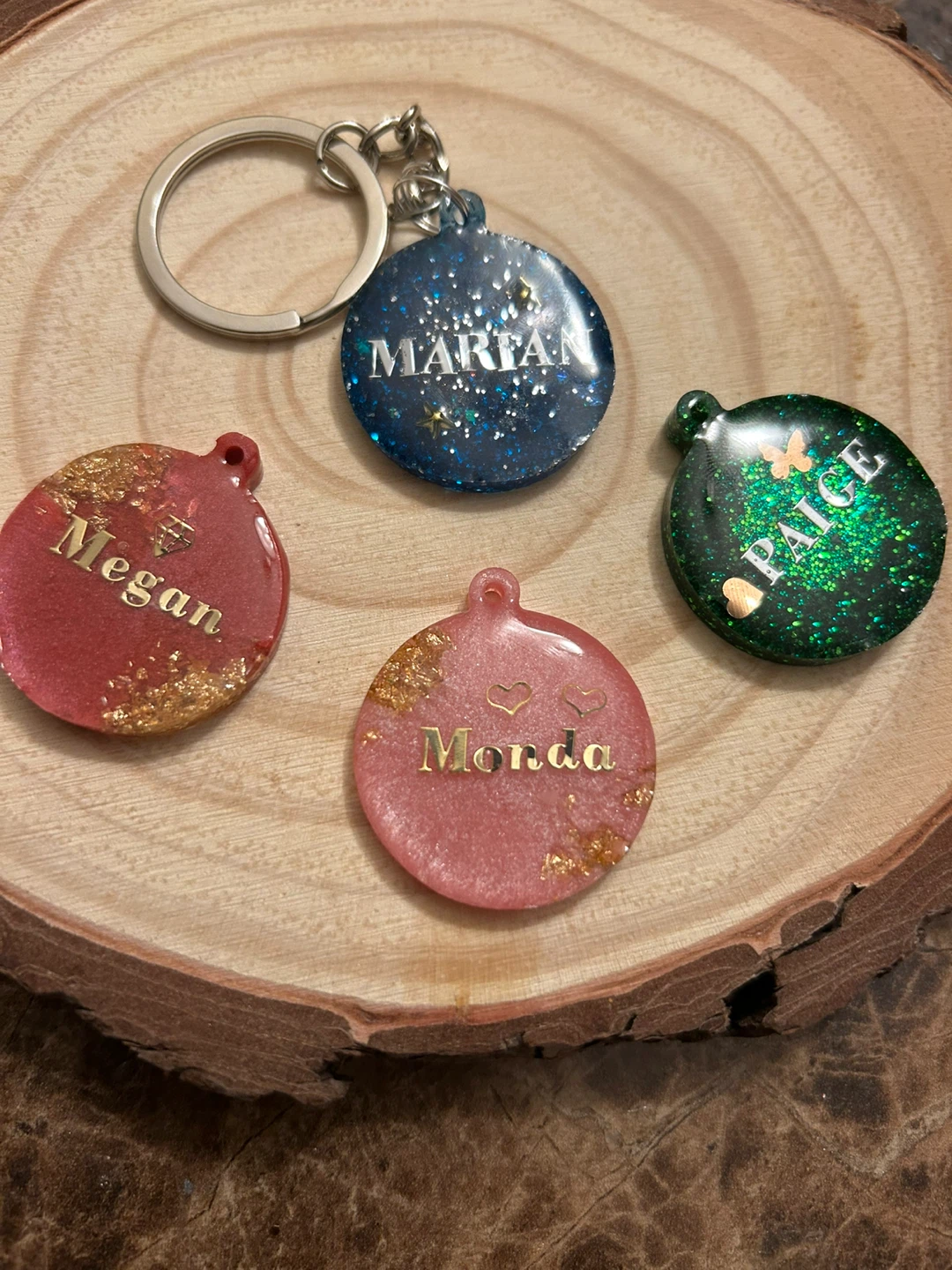 Handmade Personalized Resin Keychains/Pet Tag