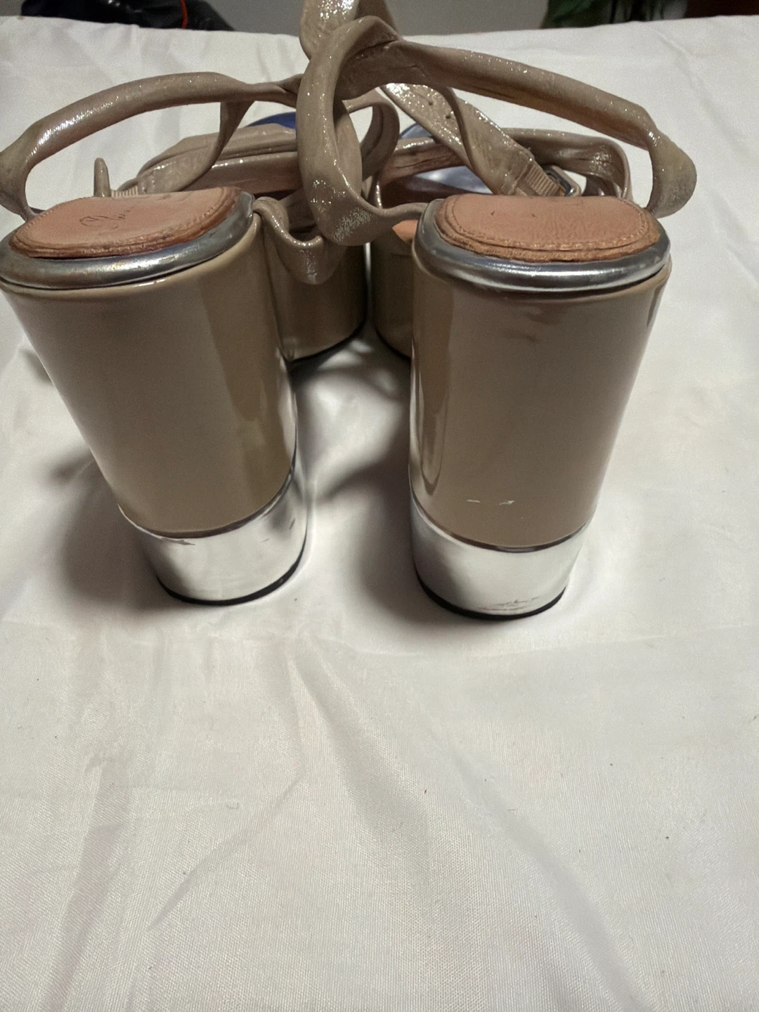Robert Elegenie Chose Beige Platform Heels - photo 3