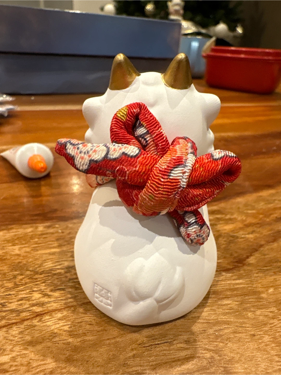 Japan White Ceramic Zodiac Dragon Figurine - photo 3