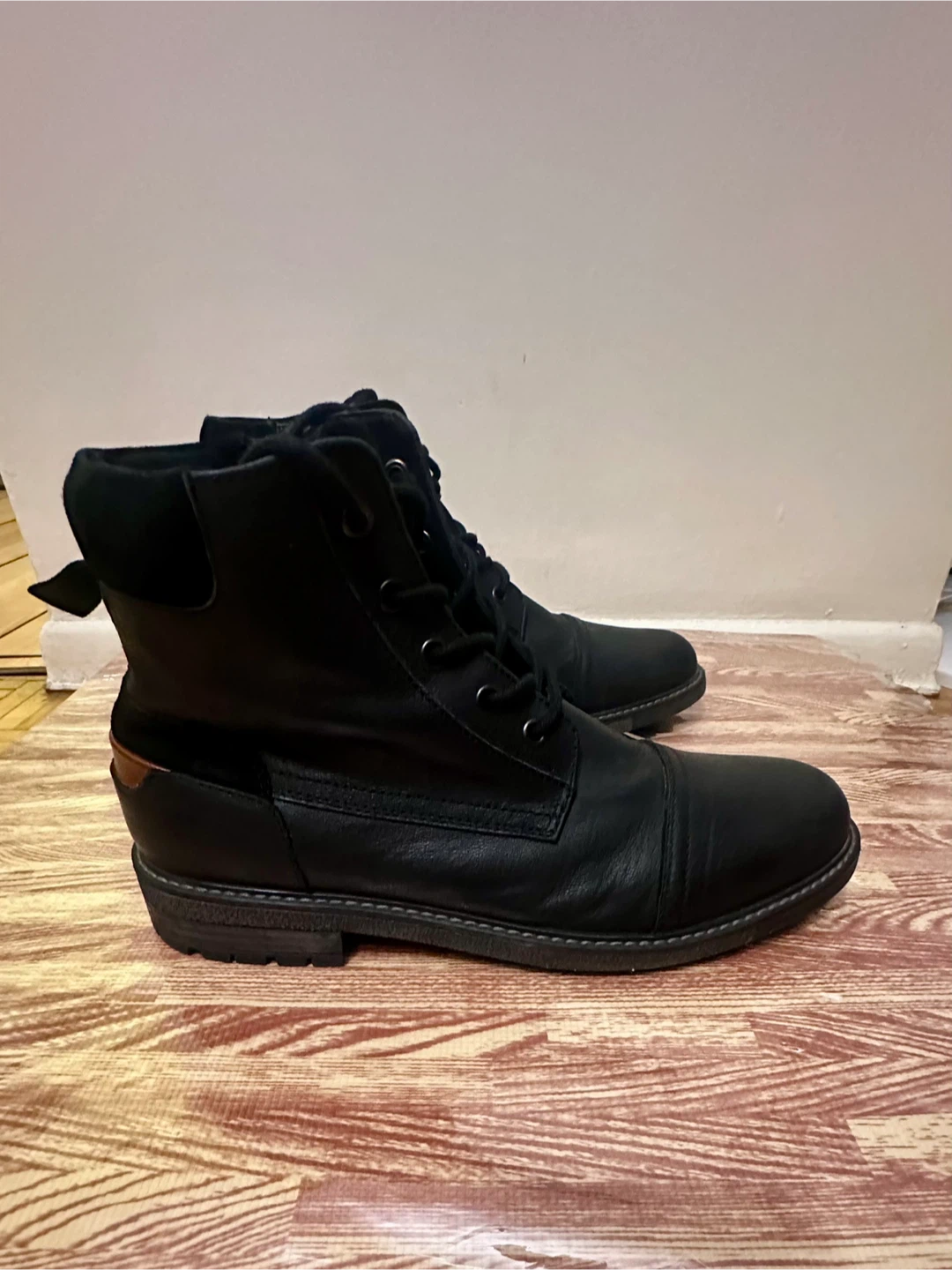 Black Leather Ankle Boots - Size 9.5 - photo 5