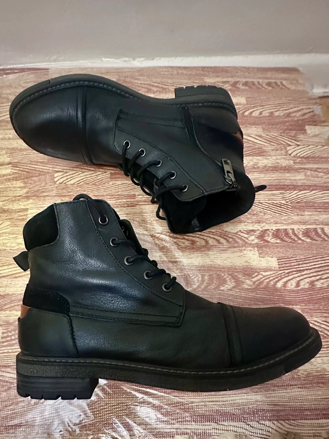 Black Leather Ankle Boots - Size 9.5 - photo 4