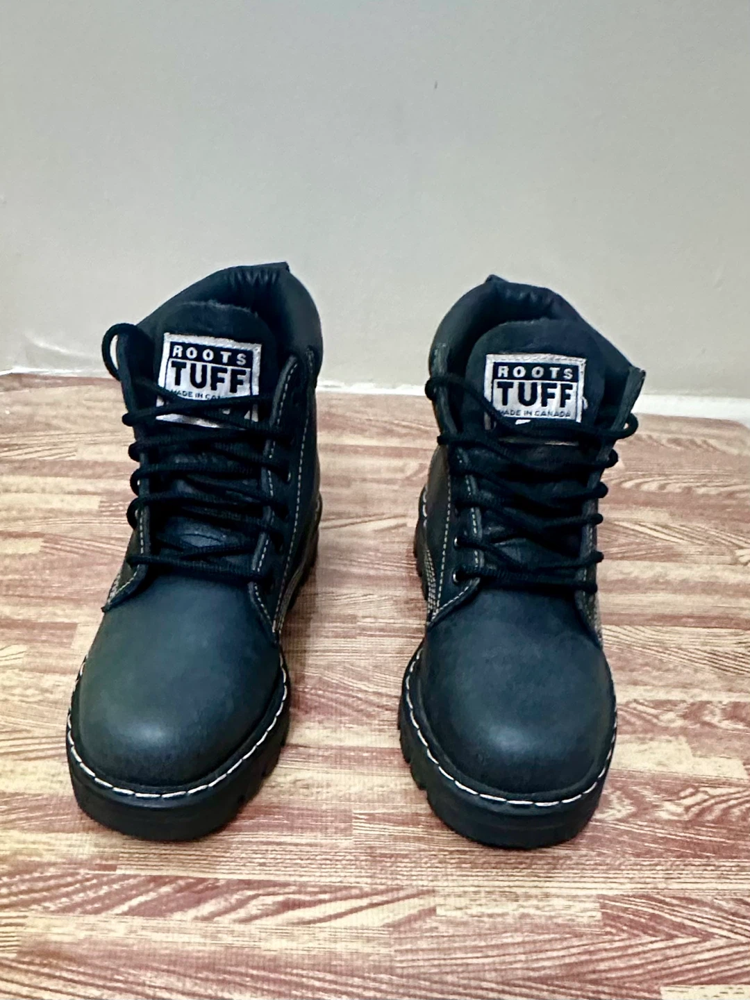 Roots Tuff Black Boots - Size 9 - photo 2