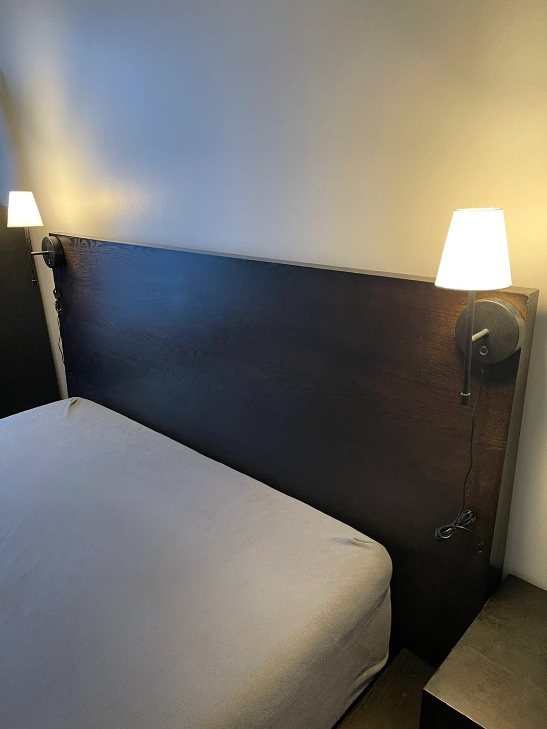 Dark Hard Wood Queen Size Bed Frame with Headboard - photo 3