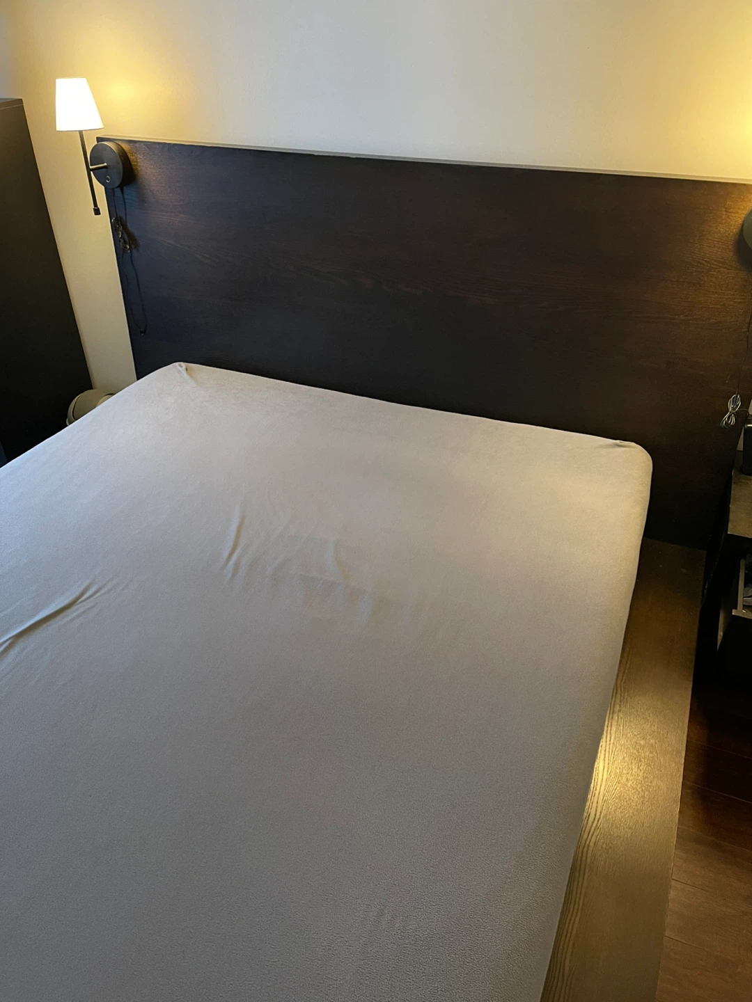 Dark Hard Wood Queen Size Bed Frame with Headboard - photo 4