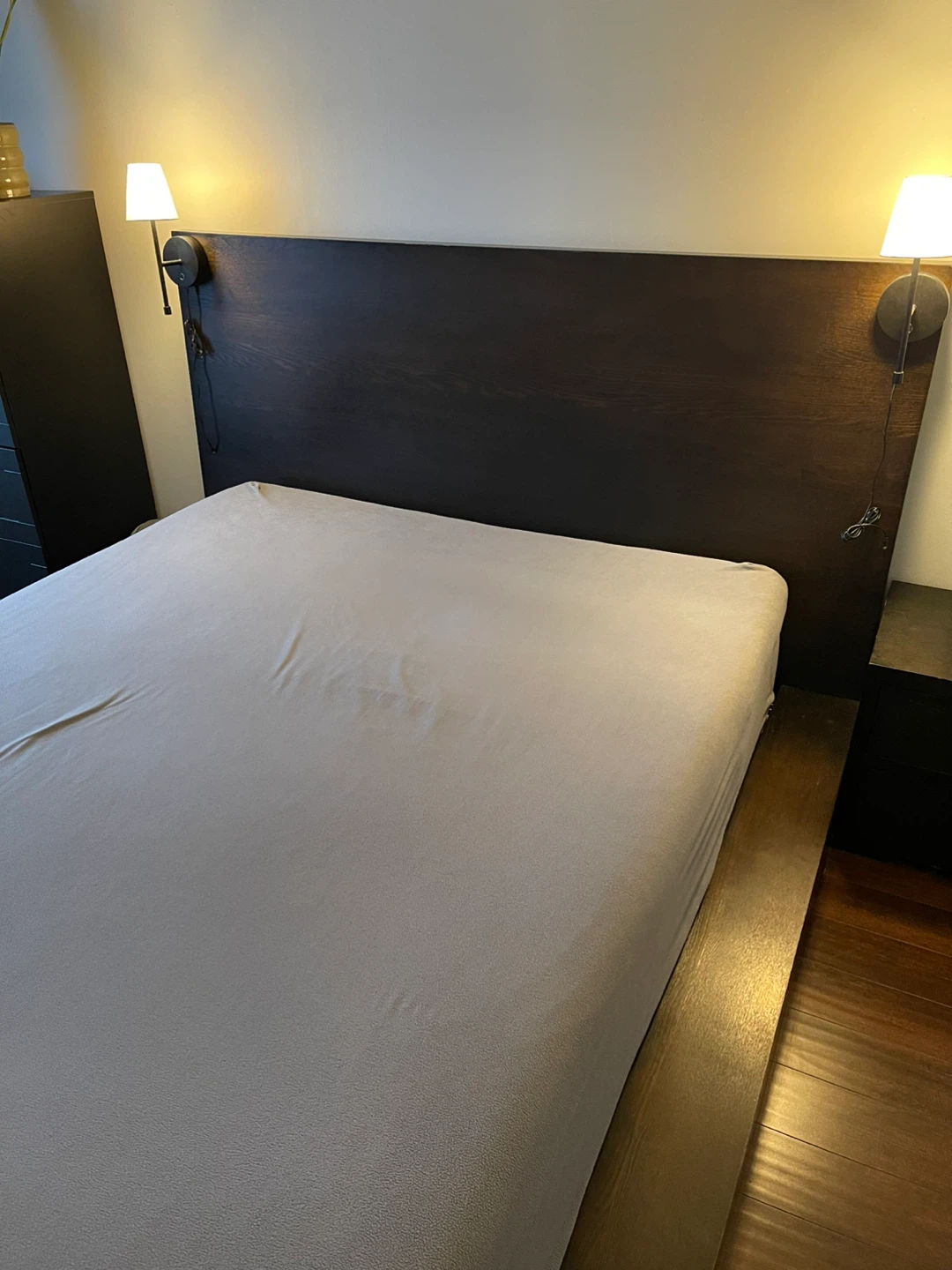 Dark Hard Wood Queen Size Bed Frame with Headboard - photo 2