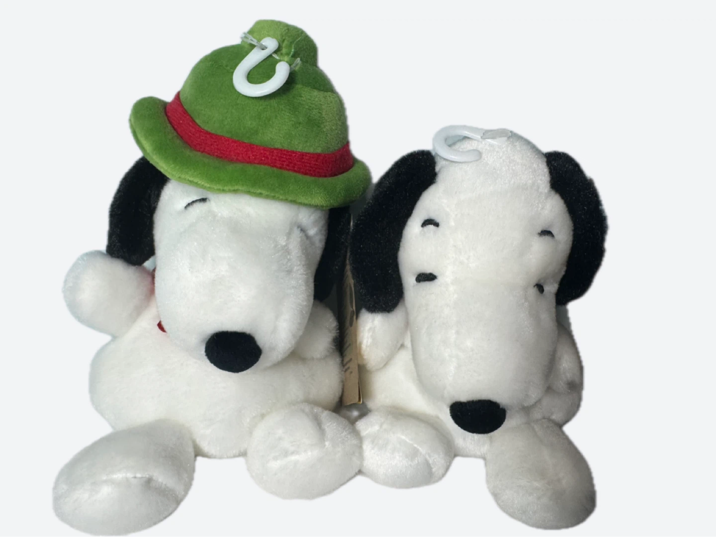 NEW with tags 2 Peanuts Snoopy Plushies Palm Pals!