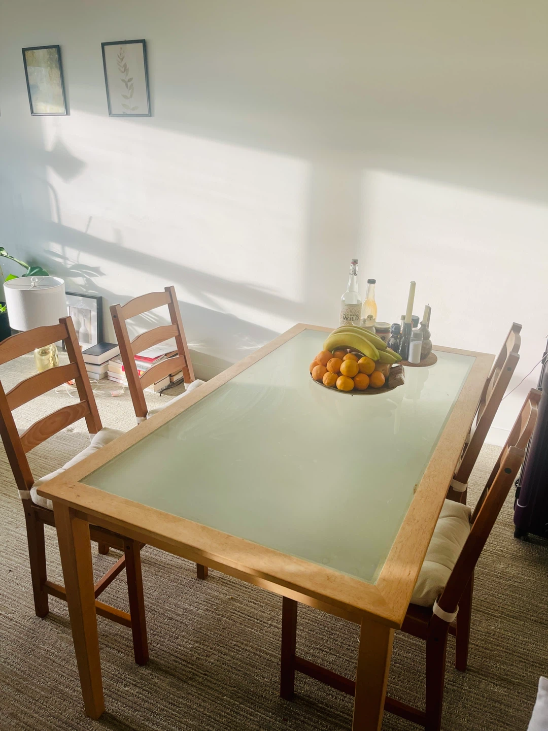 Glasstop Dining Wooden Table with 4 matching Cushioned Chairs - photo 2