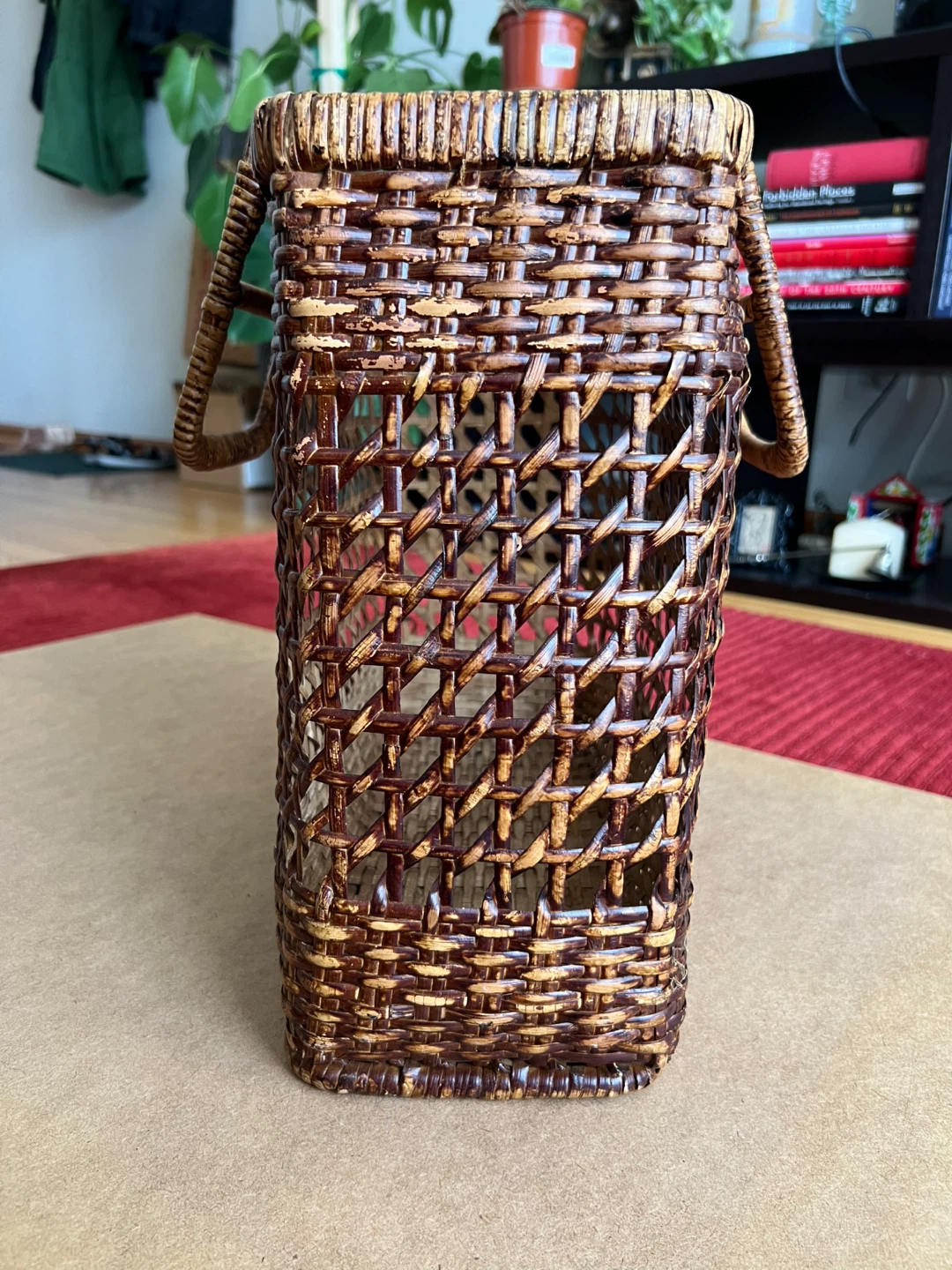 Rare Wicker Basket with Handles - photo 2