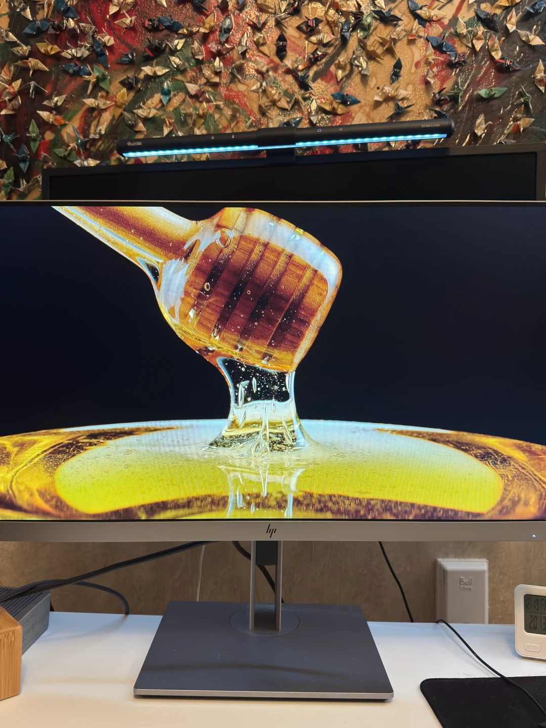 24inch HP Full HD Monitor (1080p, IPS) - fully rotatable stand
