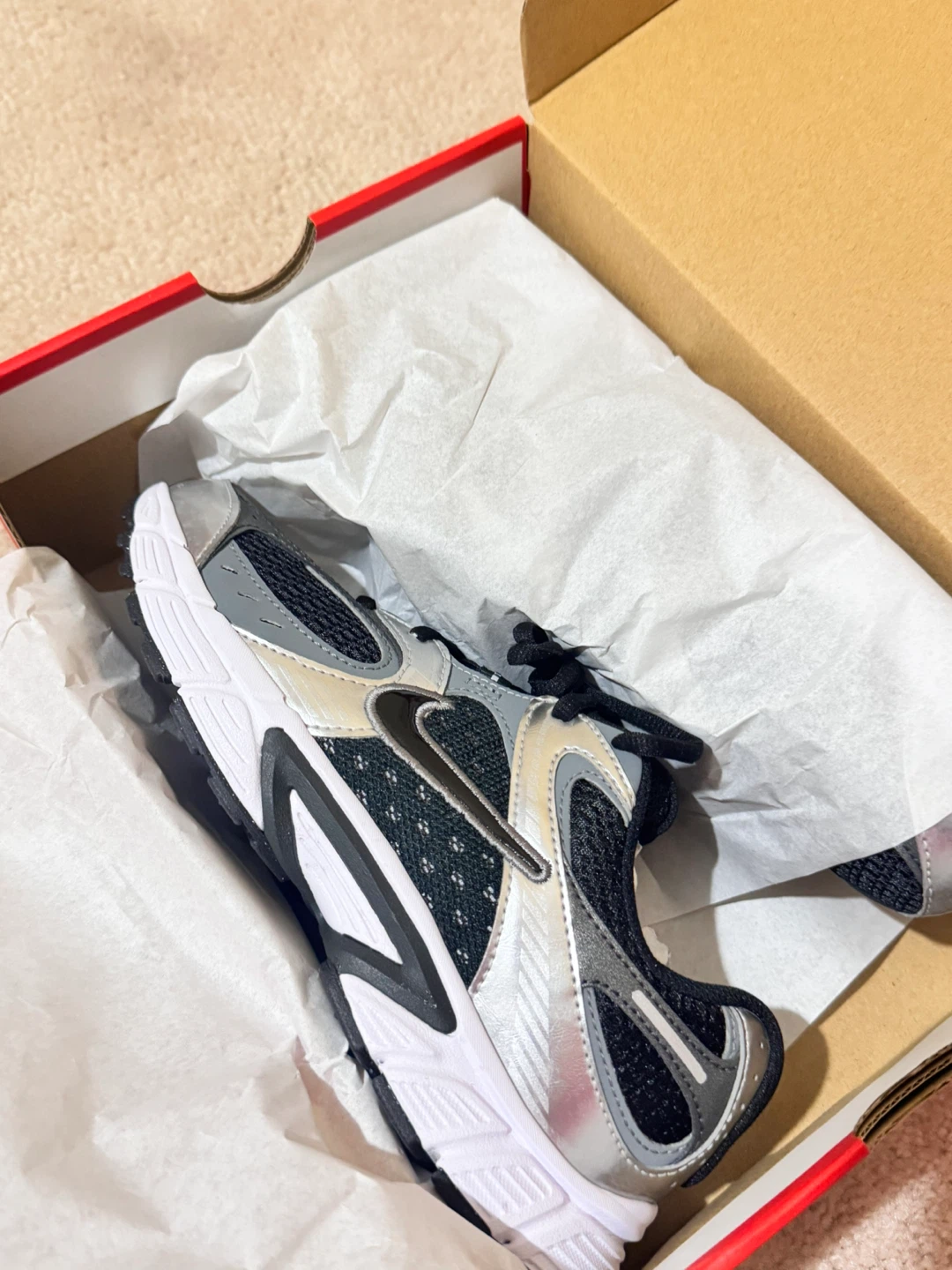 Nike HQ6411-001 Runners, US 5Y, New in Box! - photo 3