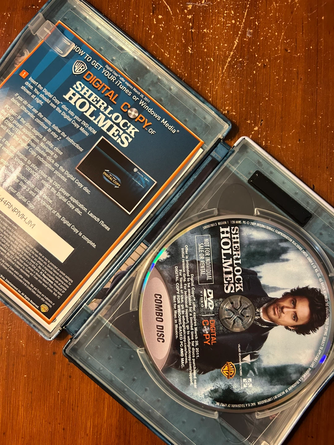 🏆 Sherlock Holmes DVD Combo Disc - photo 2