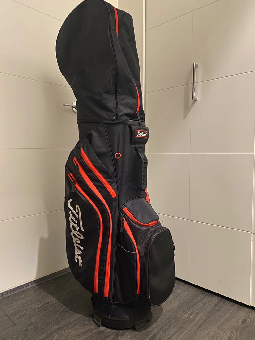 Titleist Golf Bag - Black & Red