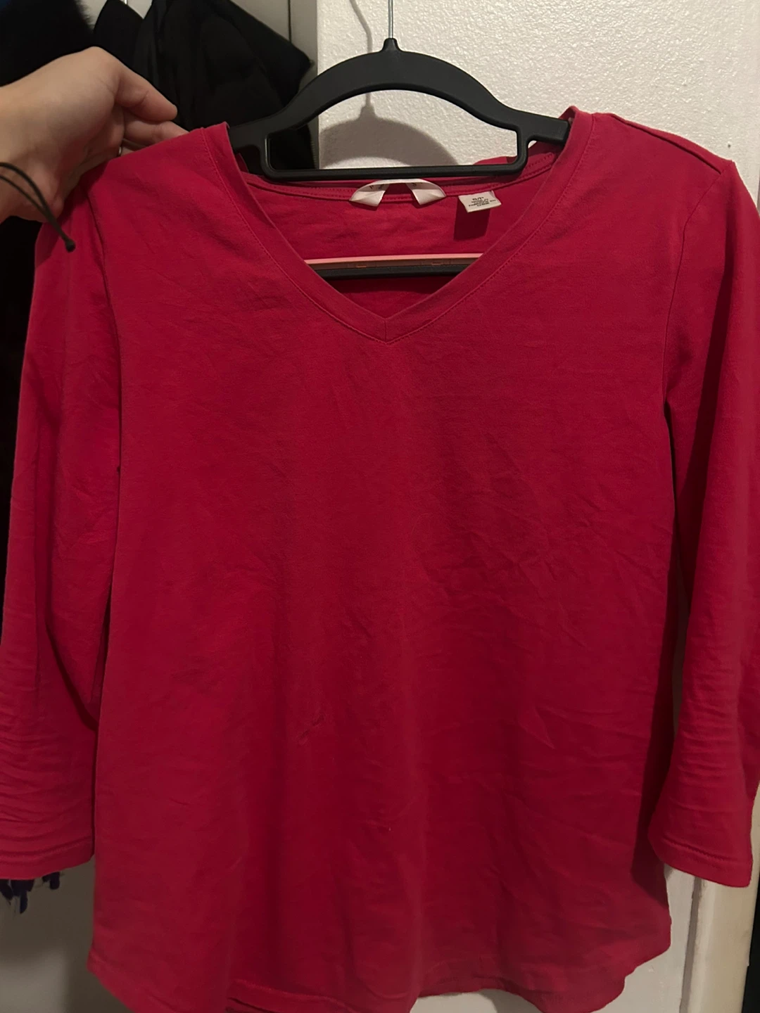 Alfred Dunner Red V-Neck Top - photo 2