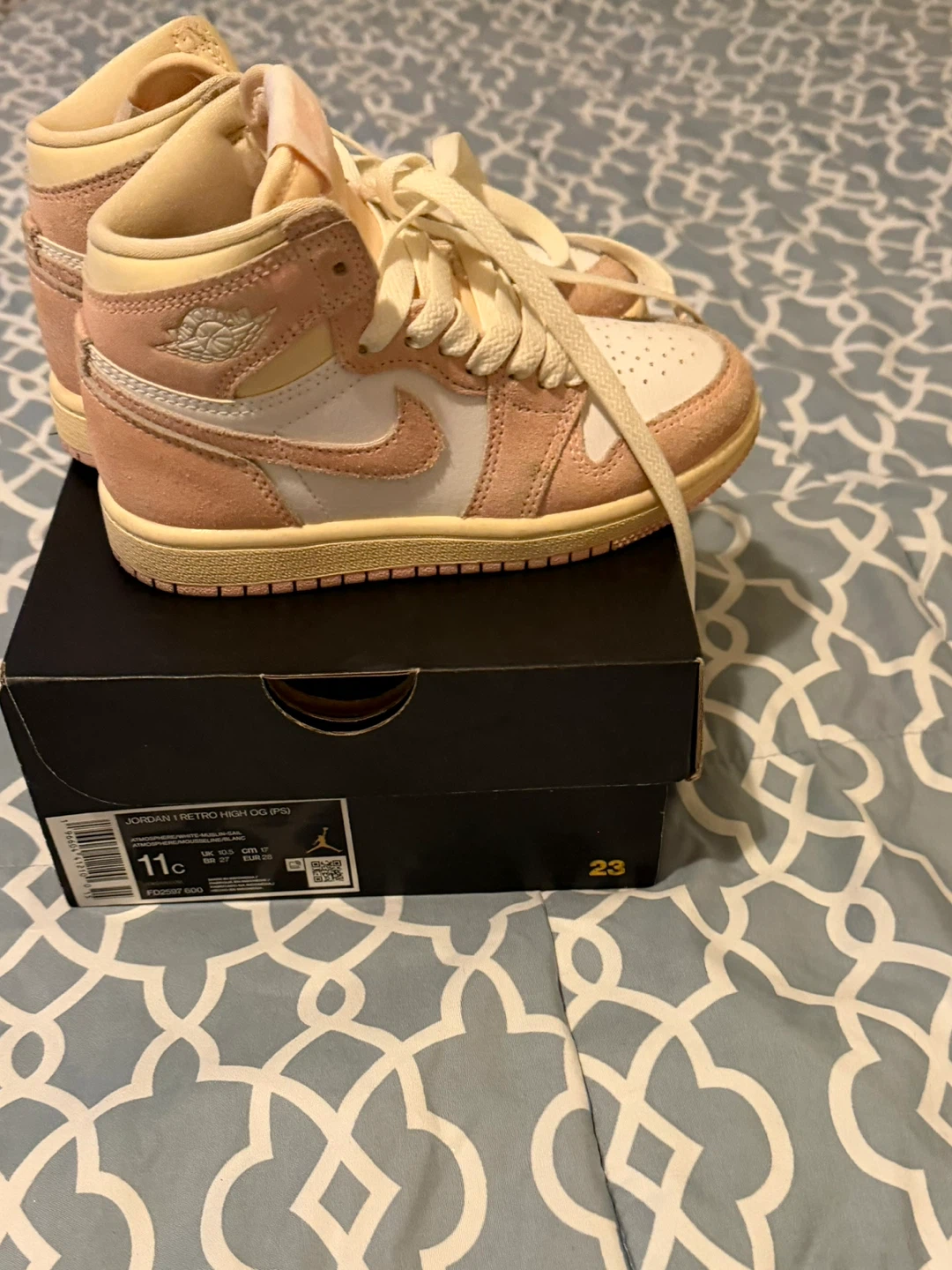 Nike Air Jordan 1 Retro High OG (PS) 11C - photo 2