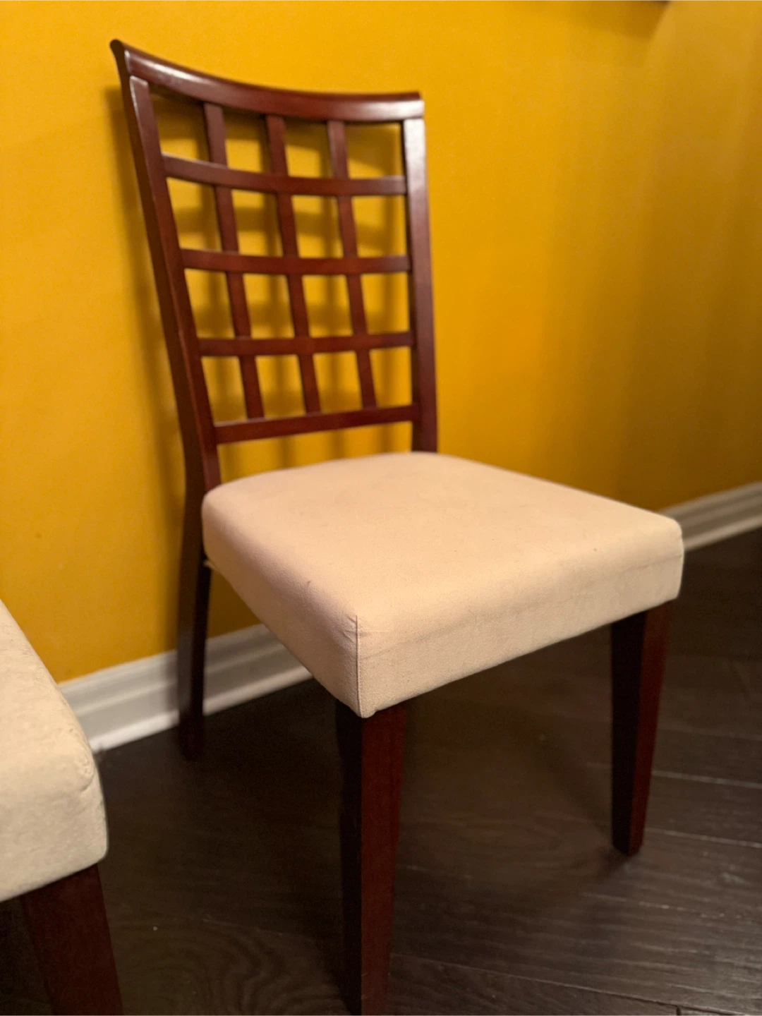 (4) Dining Chairs - Set of 4 (2 of each style) - photo 5