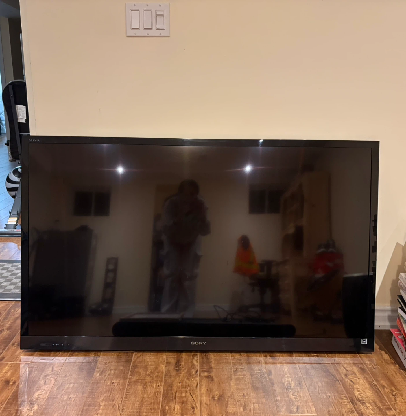 60” Sony Bravia TV KDL60EX720 - photo 5