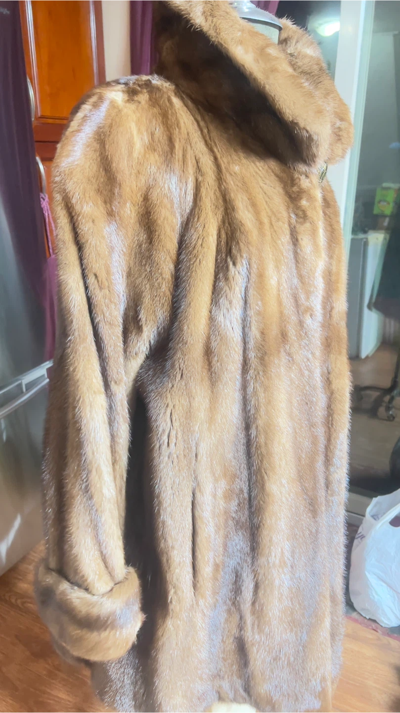 Vintage Mink Fur Coat - photo 3