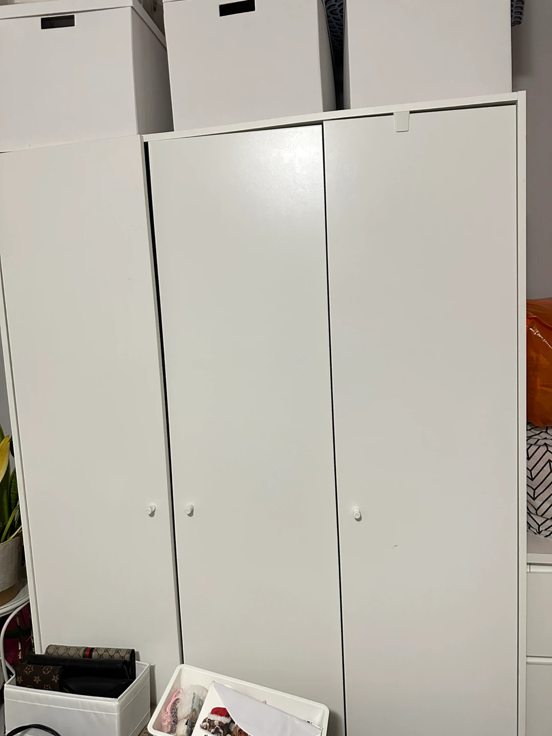White Wardrobe - photo 5