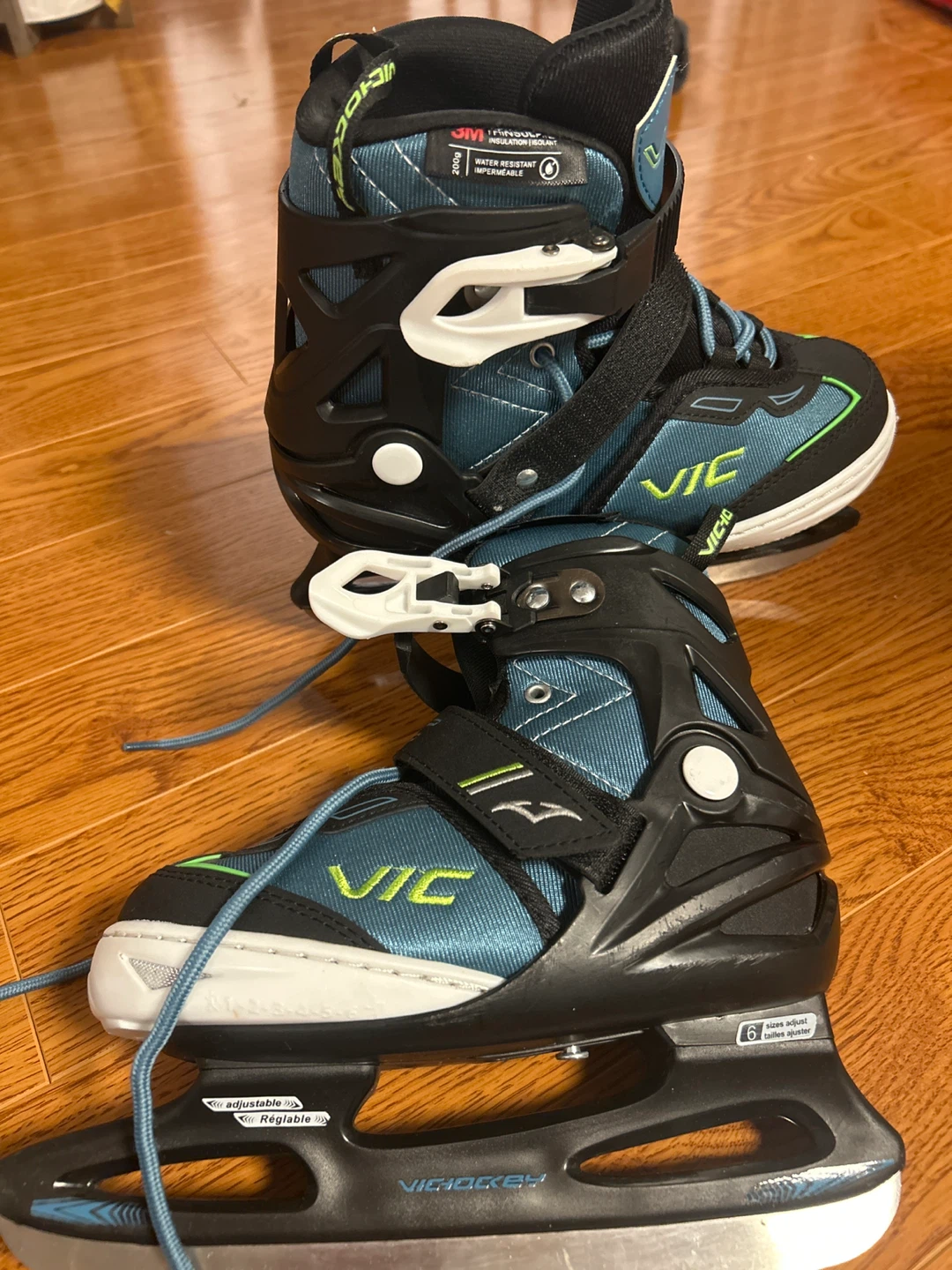 VIC Children's Adjustable Ice Skates - Size 6 - photo 2
