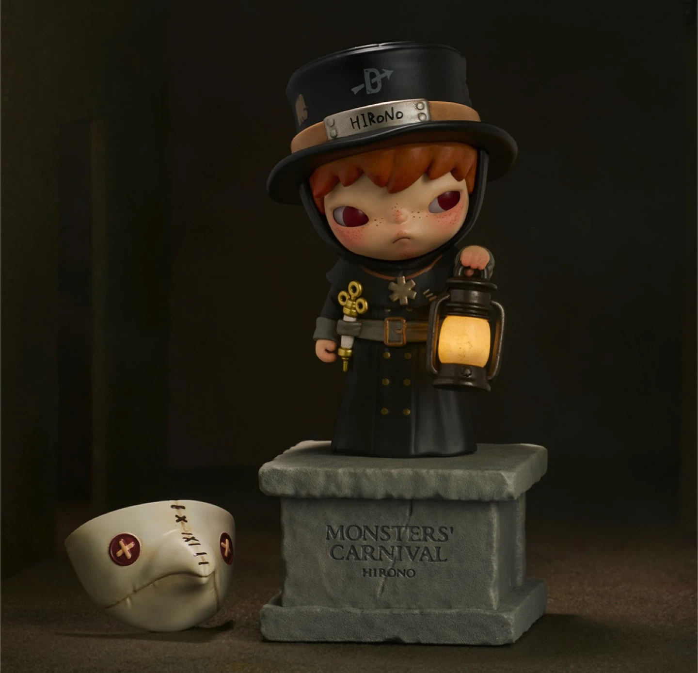 NEW Hirono Monsters' Carnival Series - Doctor Beak