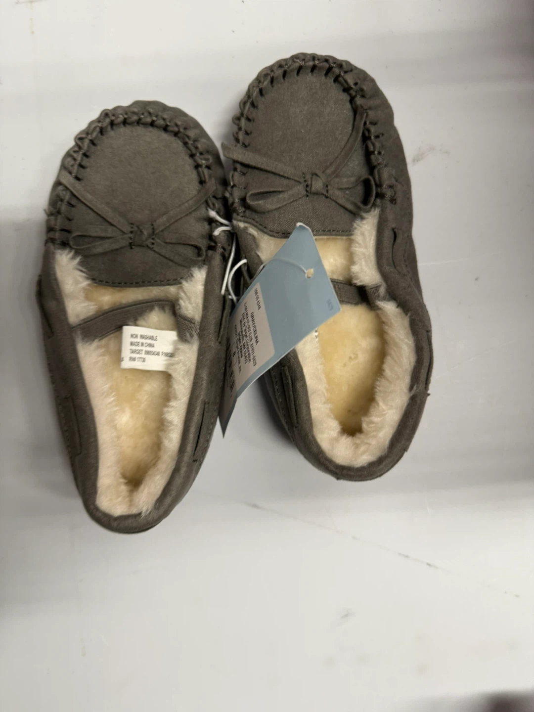 Cat & Jack Gray Moccasin Slippers - Size 8 - photo 3