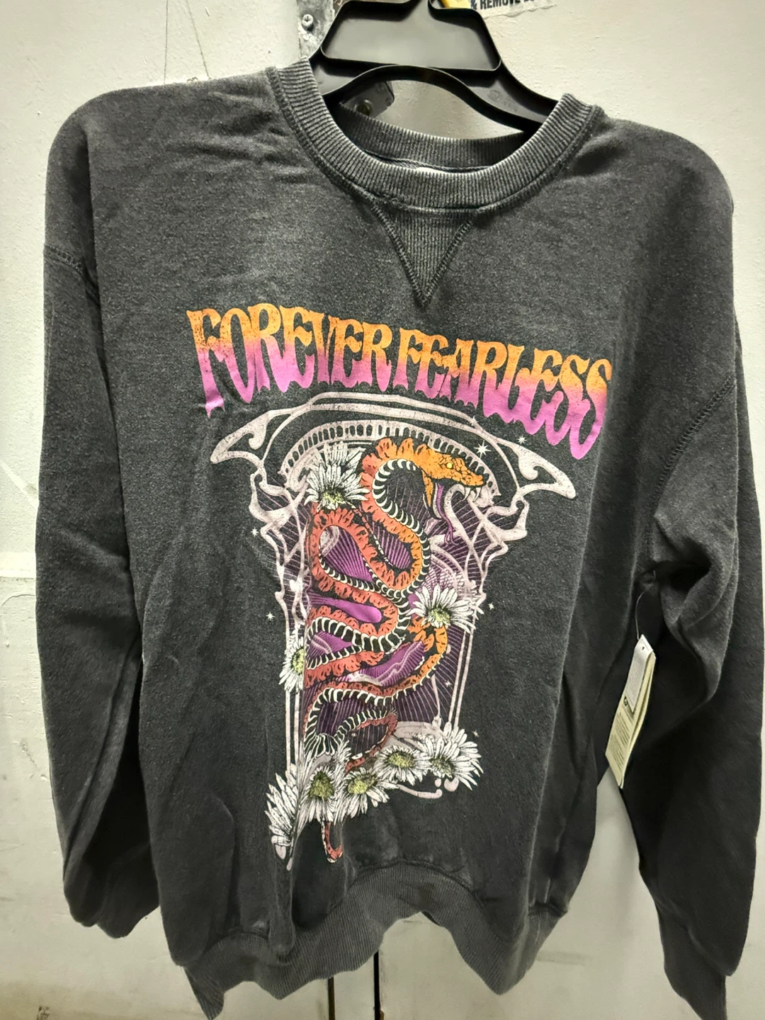 No Boundaries Forever Fearless Sweatshirt XXS