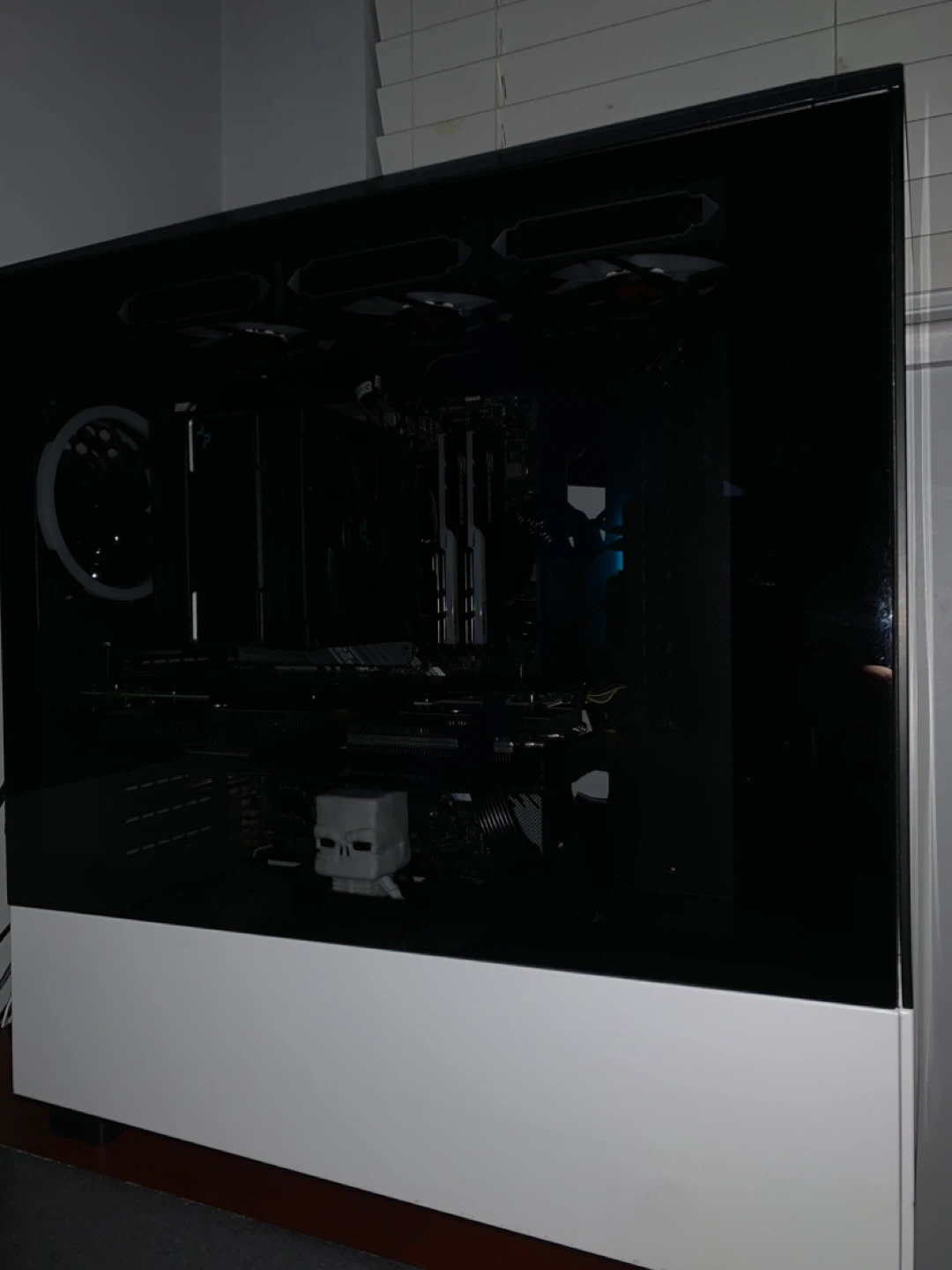 Black & White Mid Gaming PC - photo 5