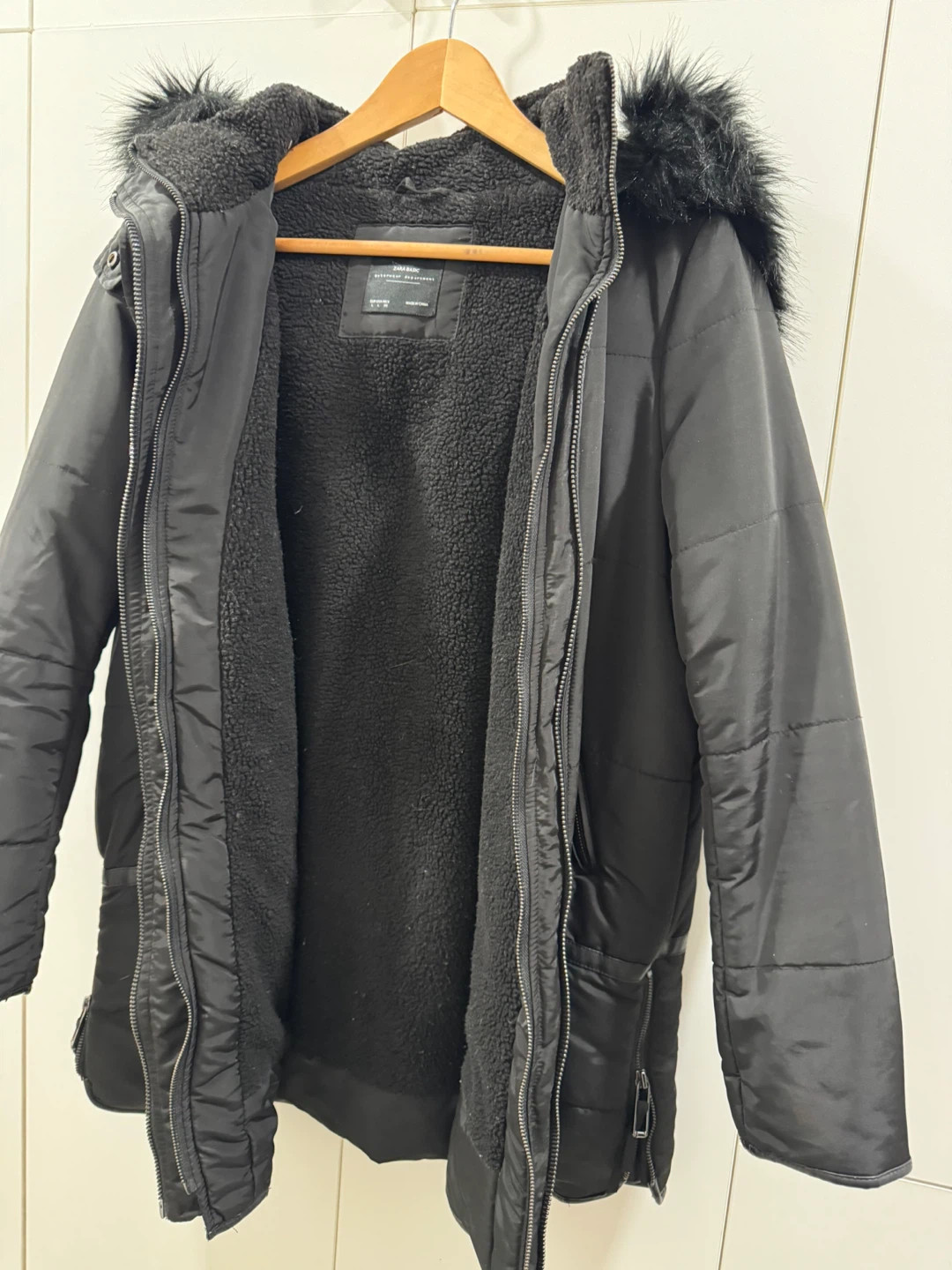 Zara Basic Black Winter Coat - Size L - photo 3