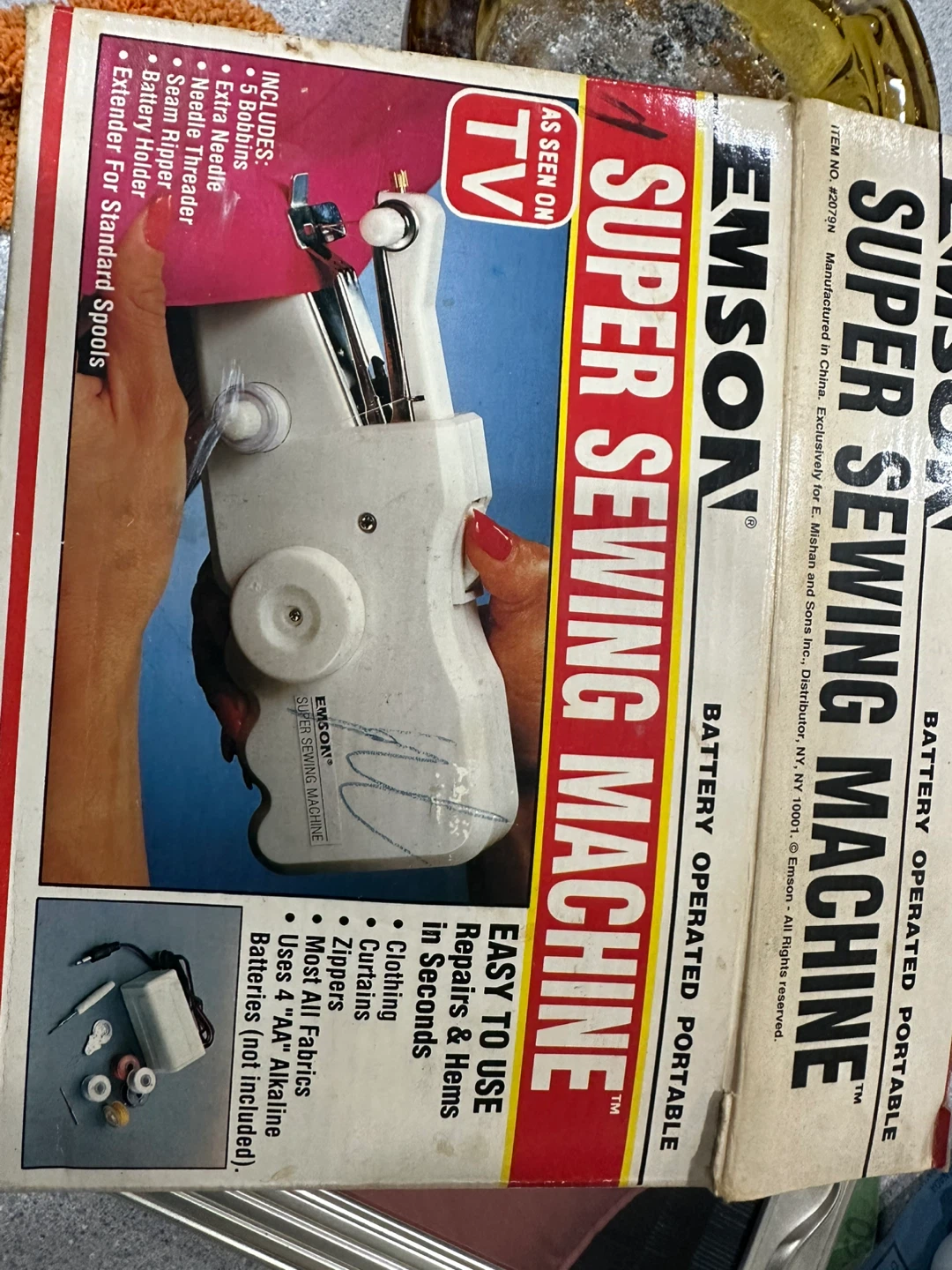 Emson Super Sewing Machine - Portable - photo 4
