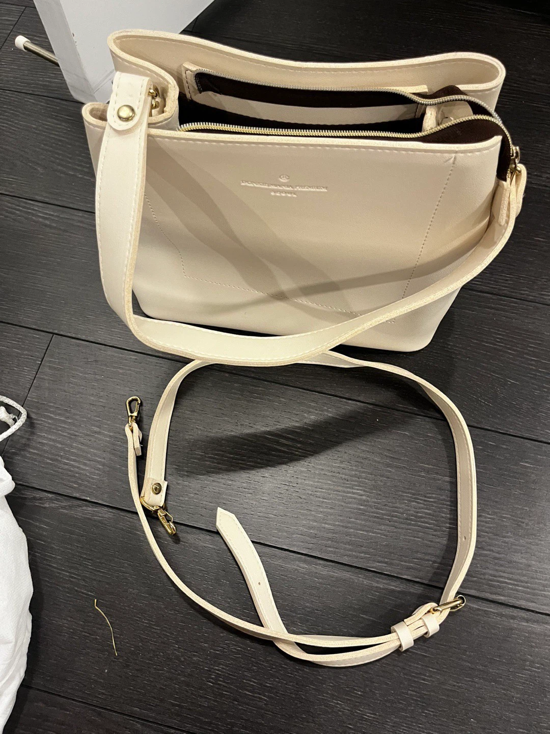 Donkie Cream Shoulder Bag - Like New! - photo 4