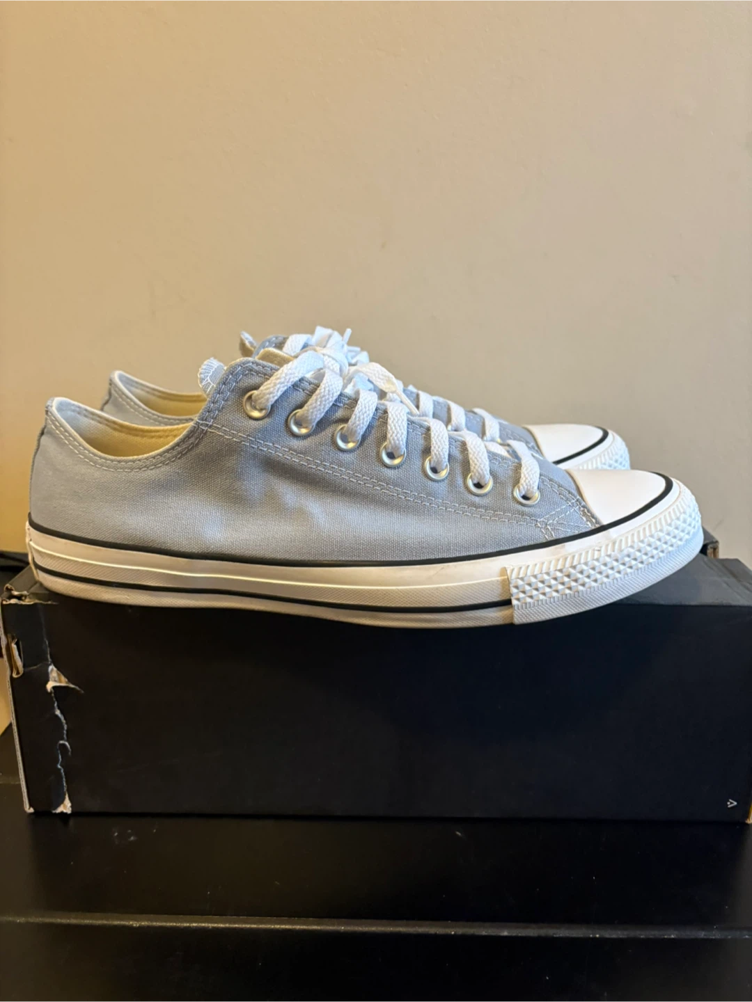 Men’s Size 11.5 Converse Chuck Taylor All Star Ox