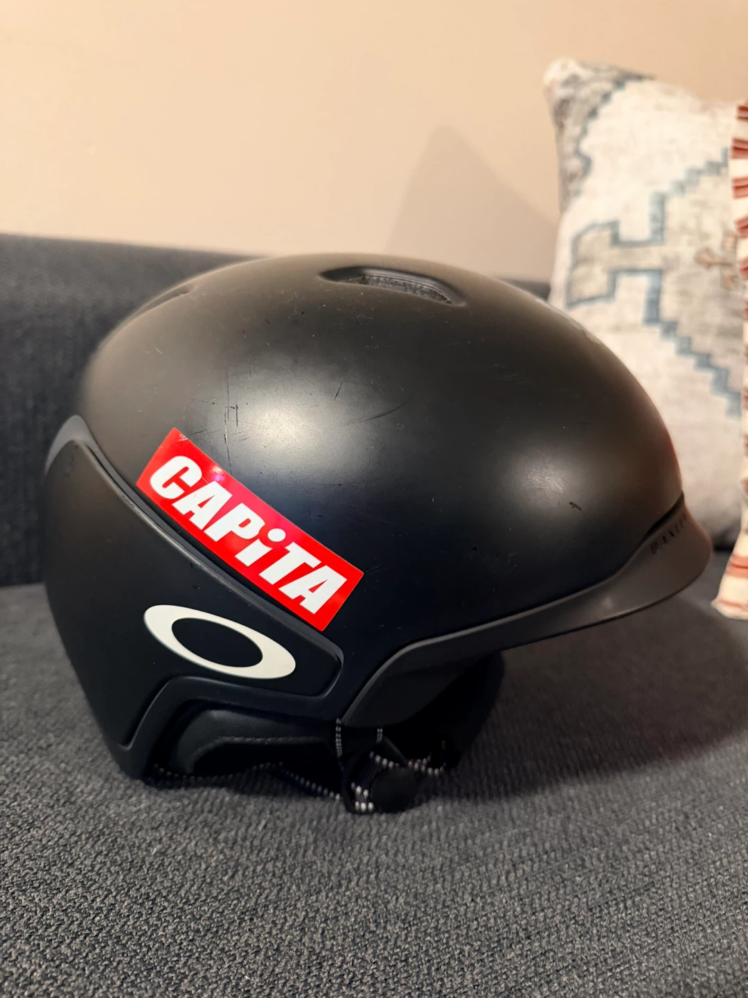 Oakley MOD5 Ski/Snowboard Helmet - Size M
