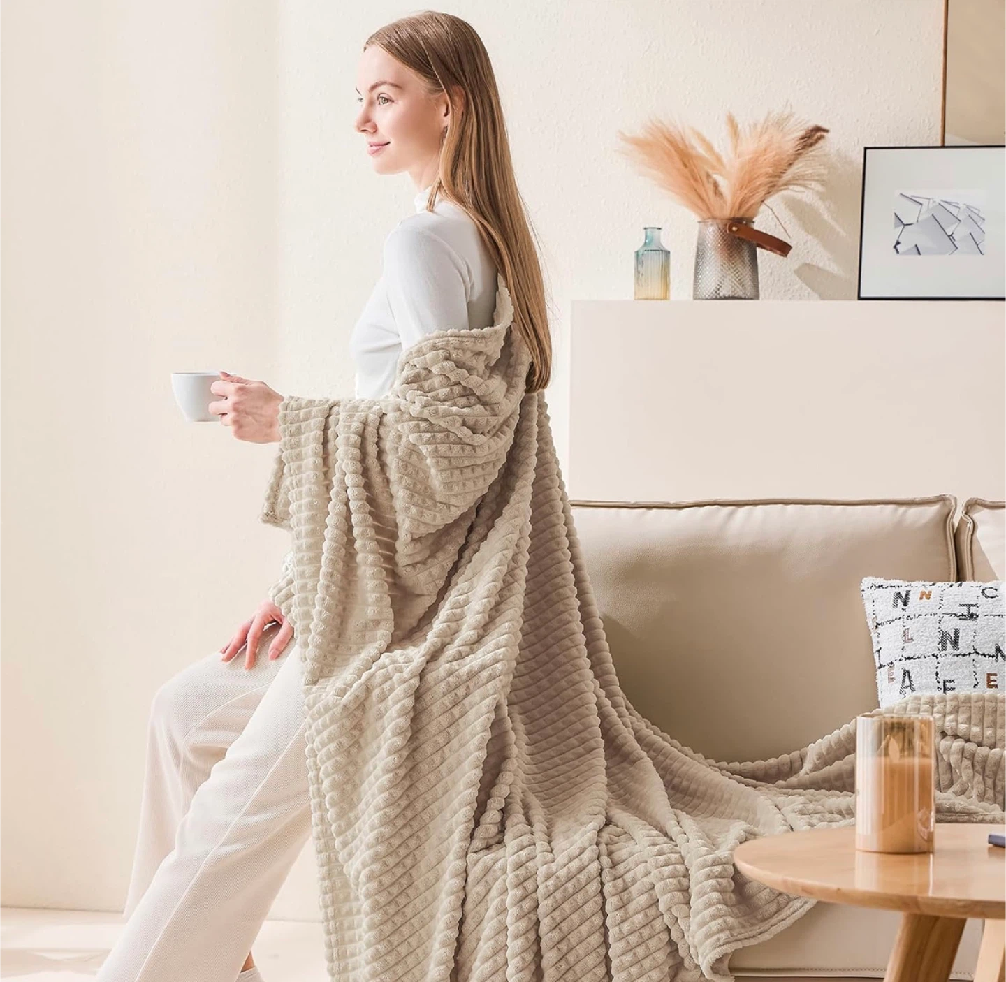 Emme Soft, Plush Grid Design Fleece Blanket, Beige Queen - photo 5